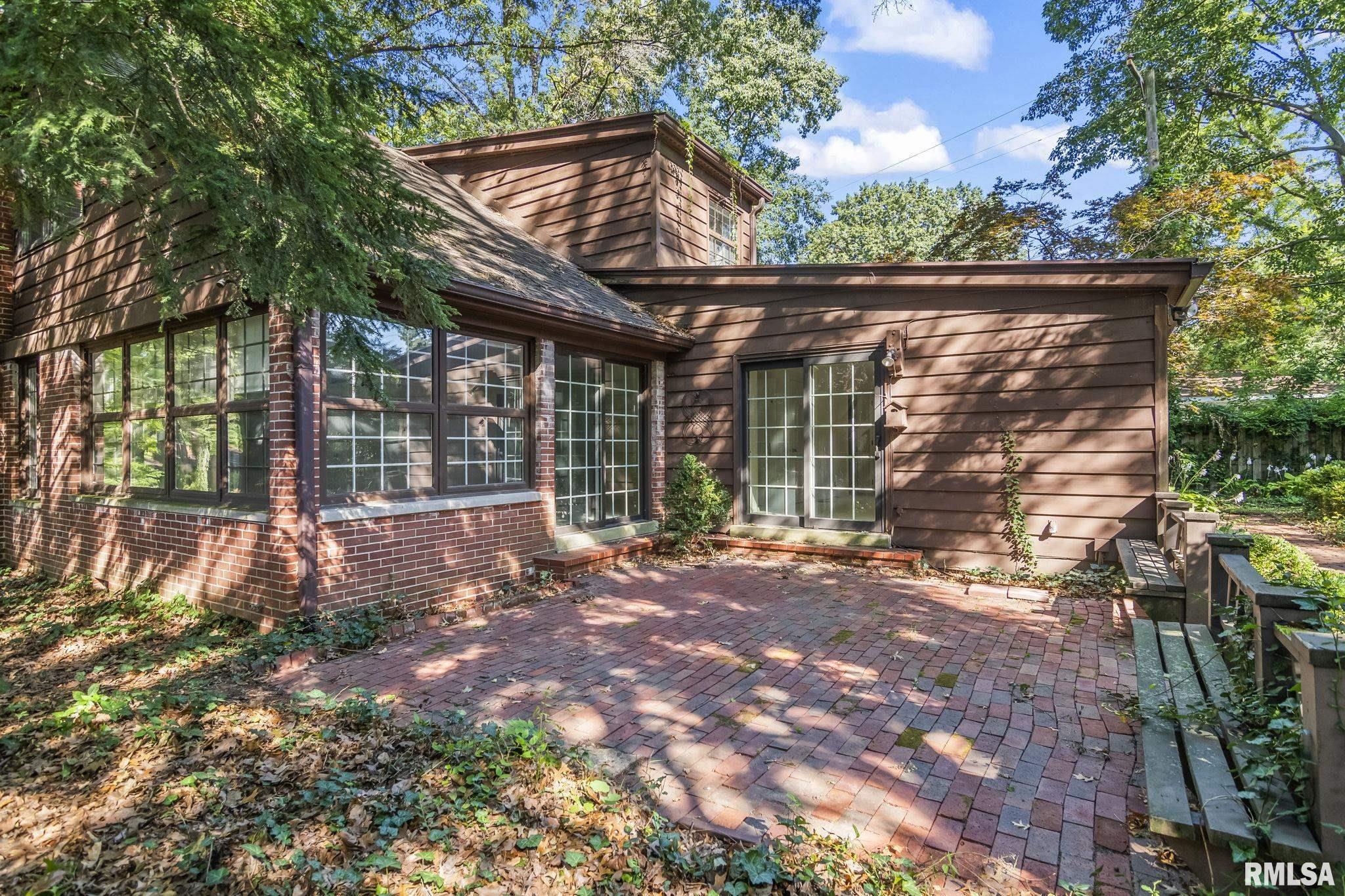 26 PINE TREE Drive