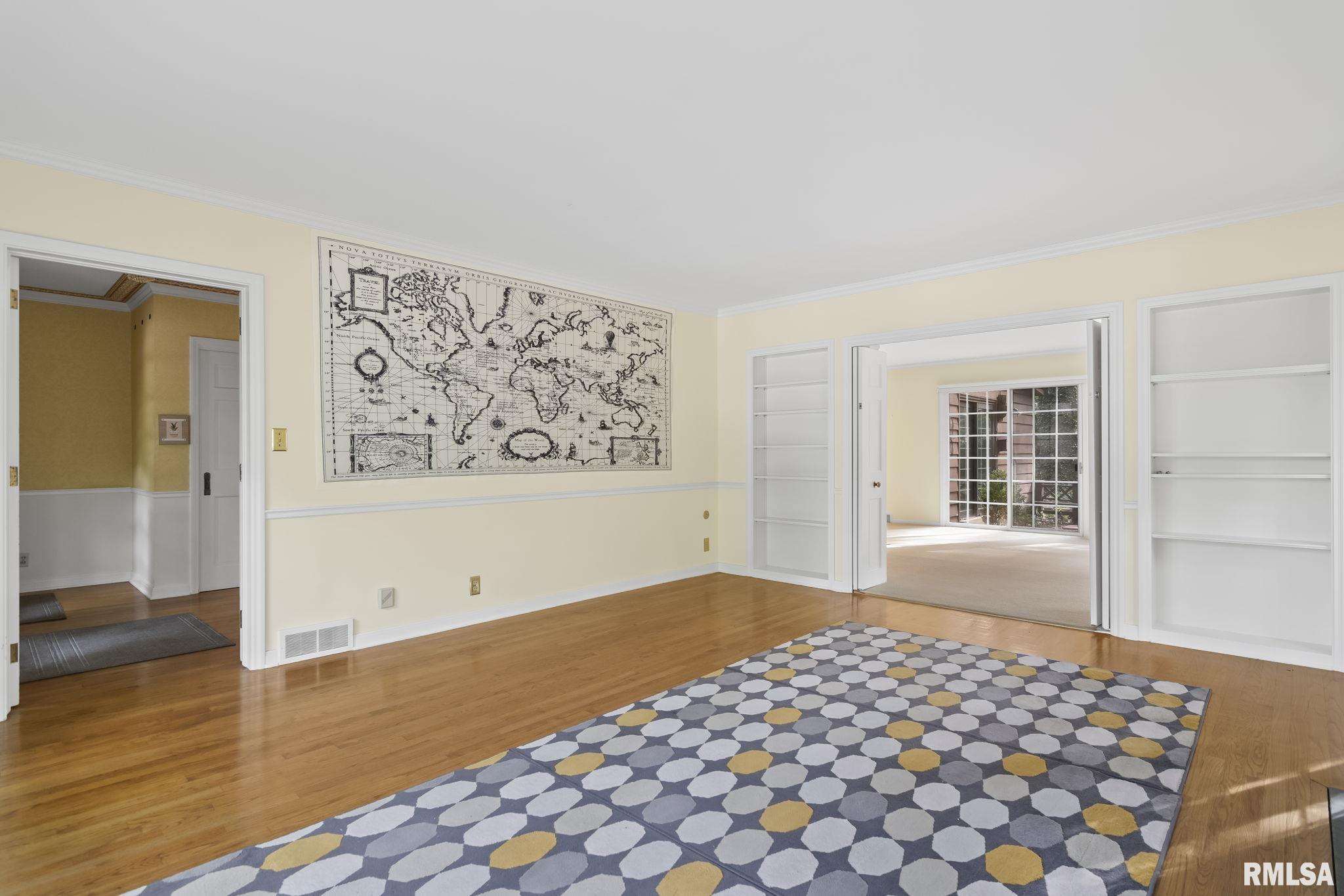 26 PINE TREE Drive