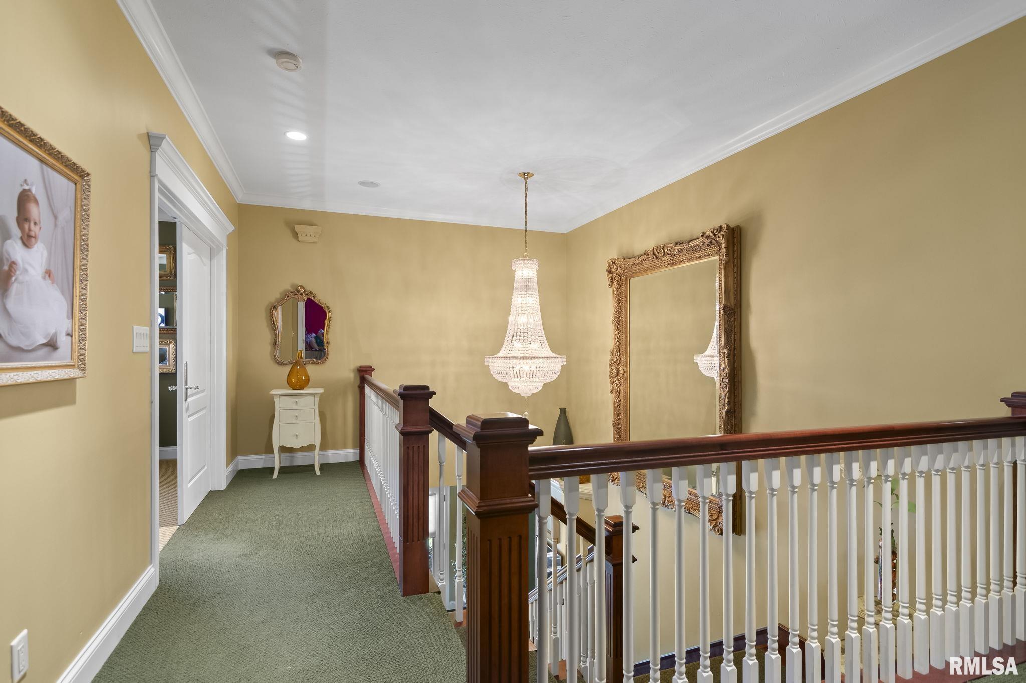 1604 HUBBARD Lane