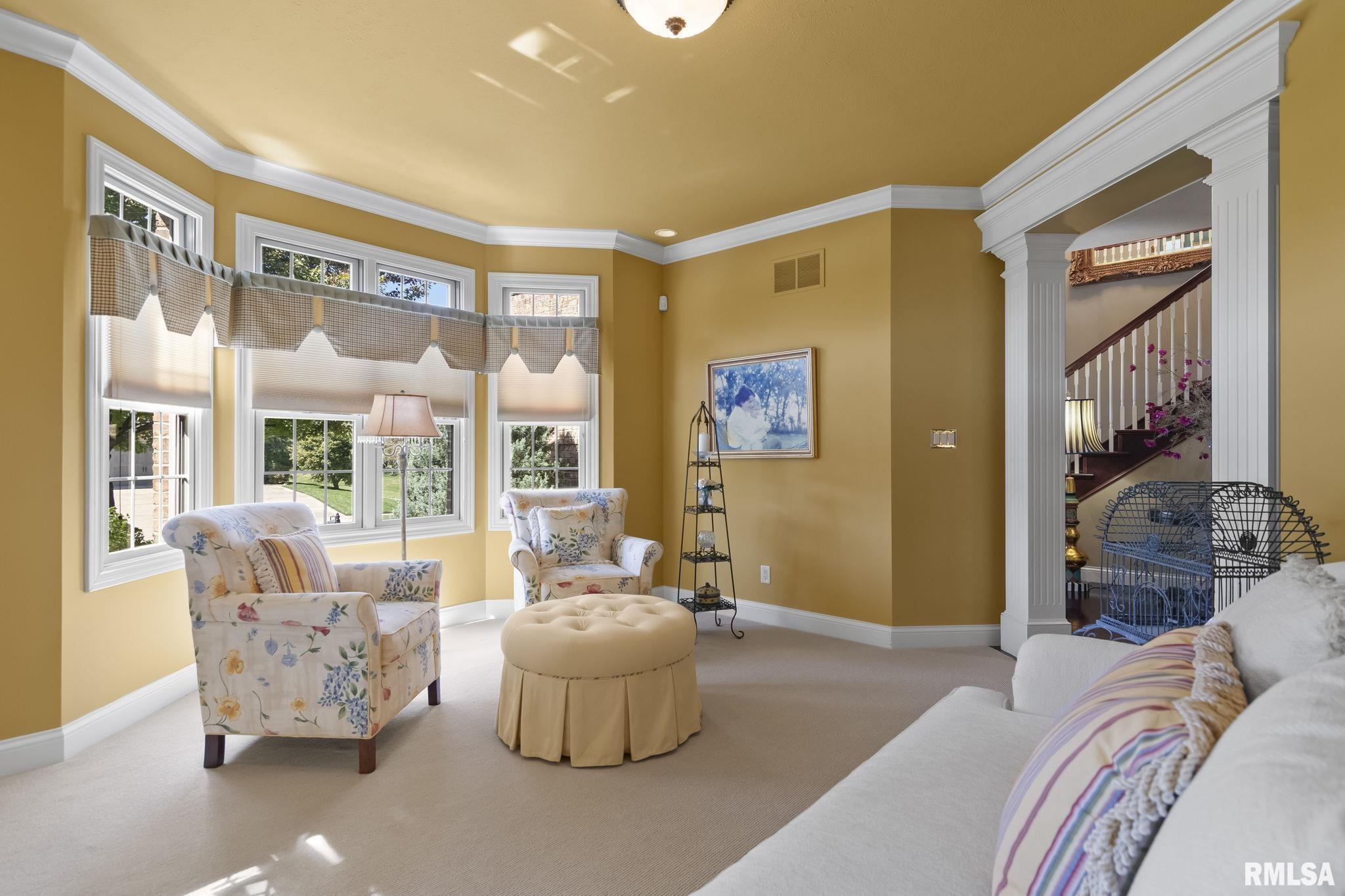 1604 HUBBARD Lane