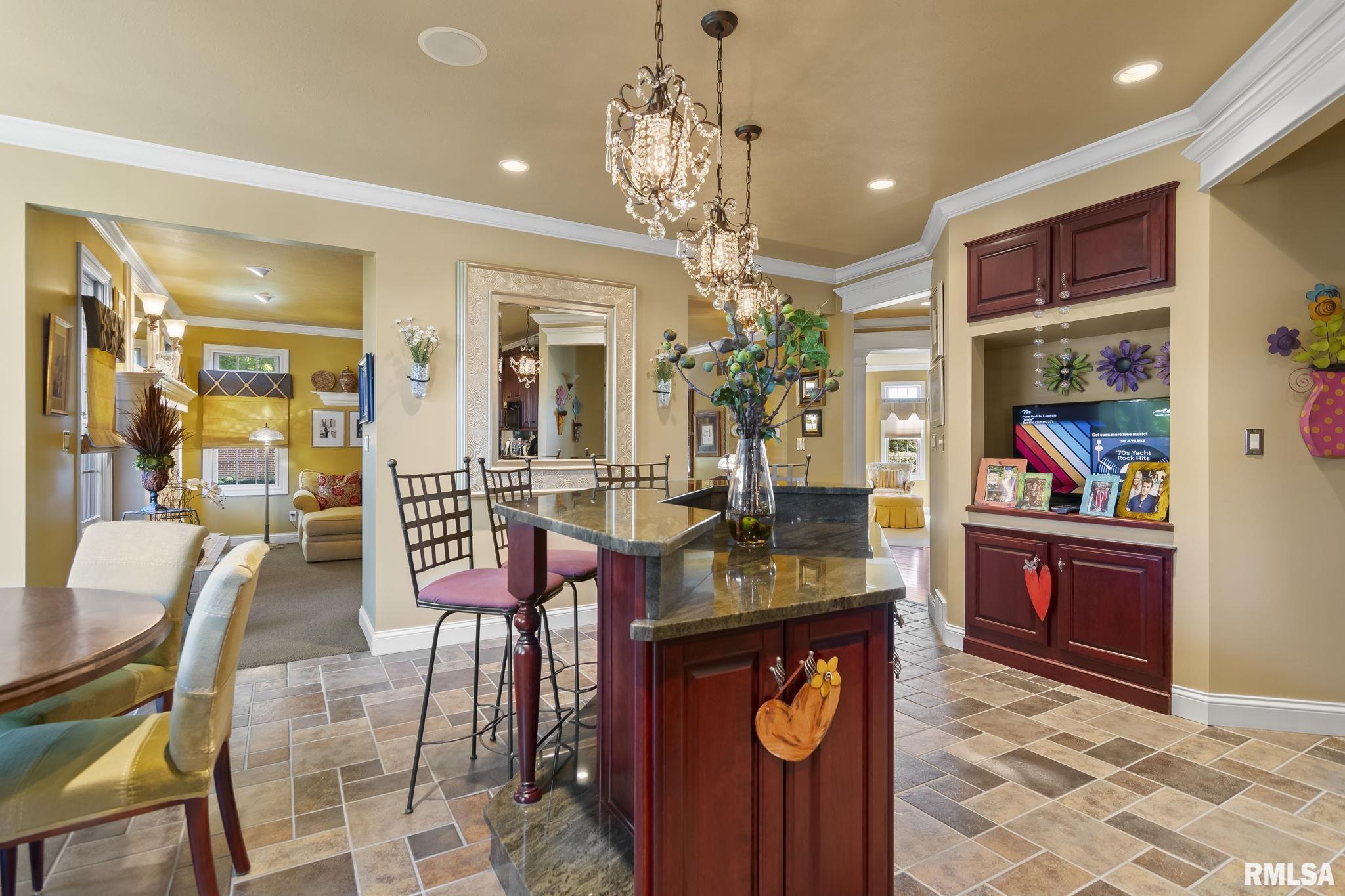 1604 HUBBARD Lane