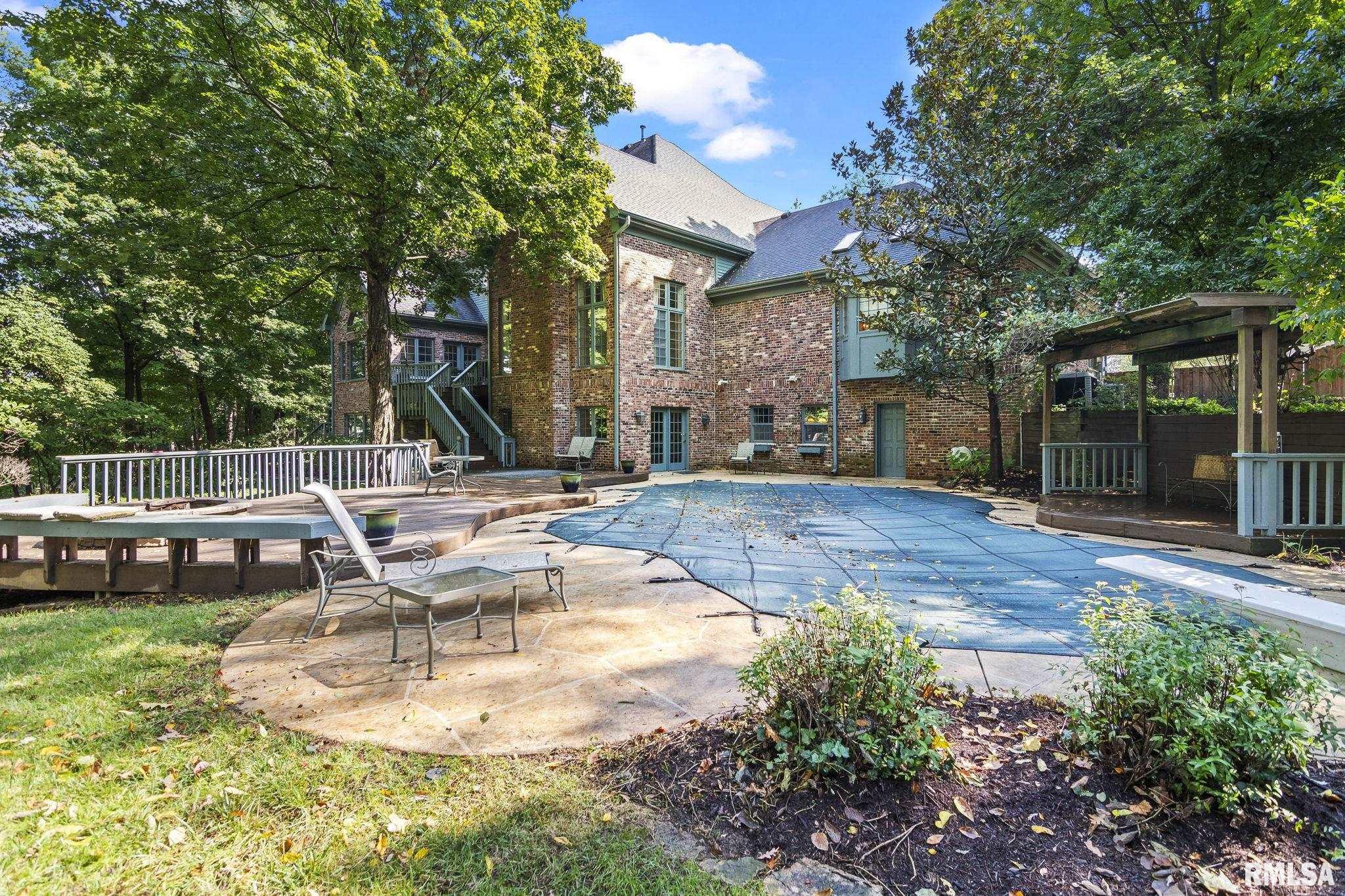 843 COVENTRY Point