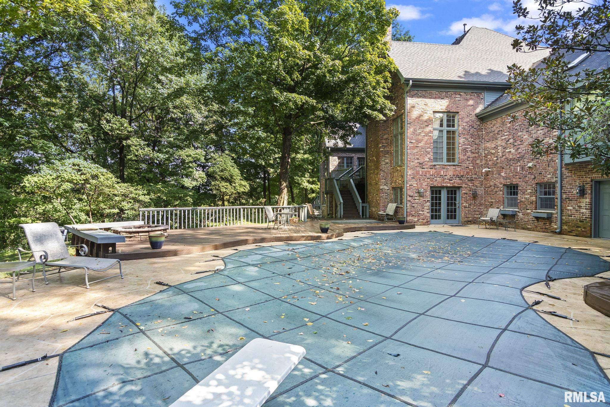 843 COVENTRY Point