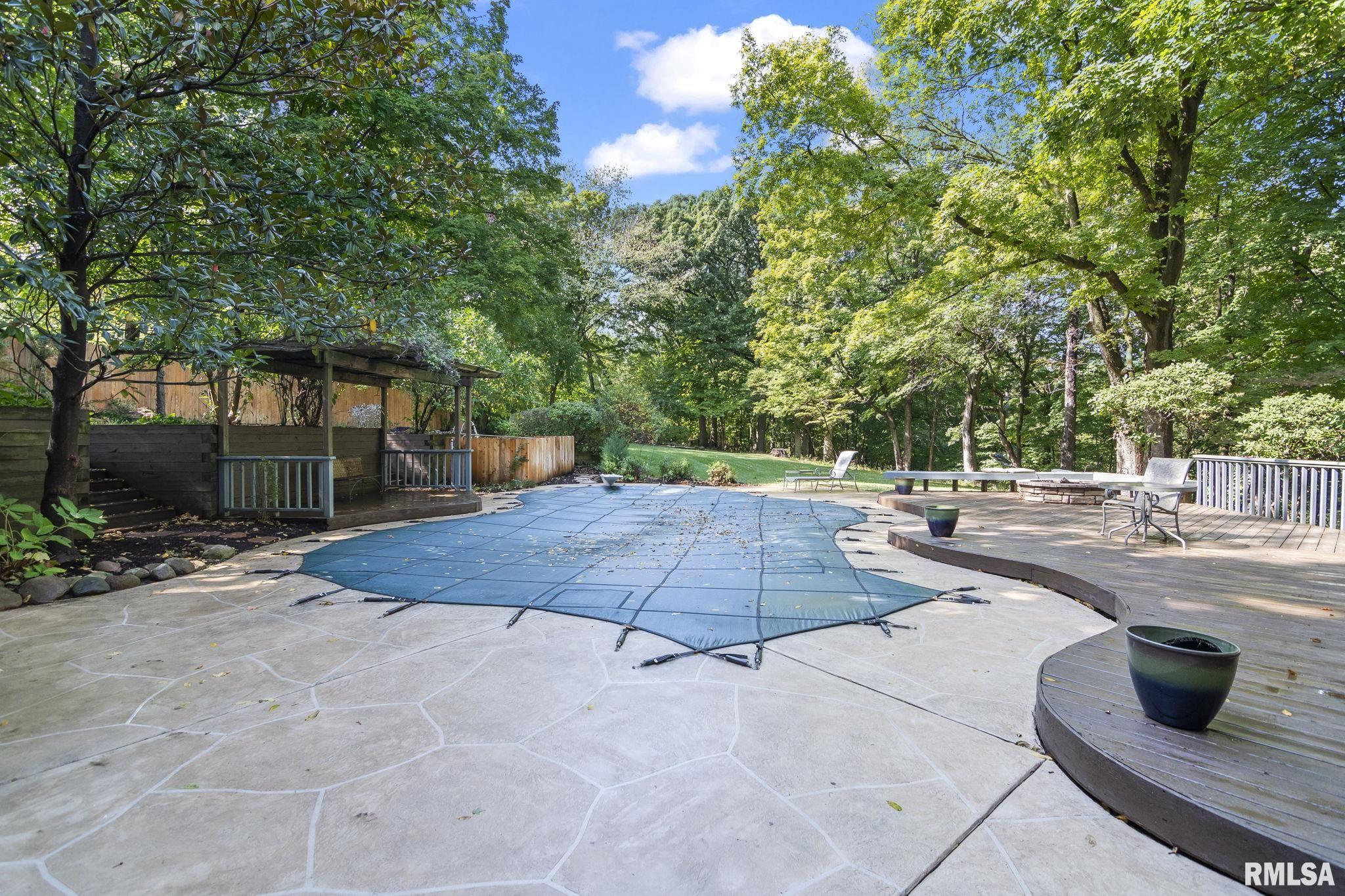 843 COVENTRY Point