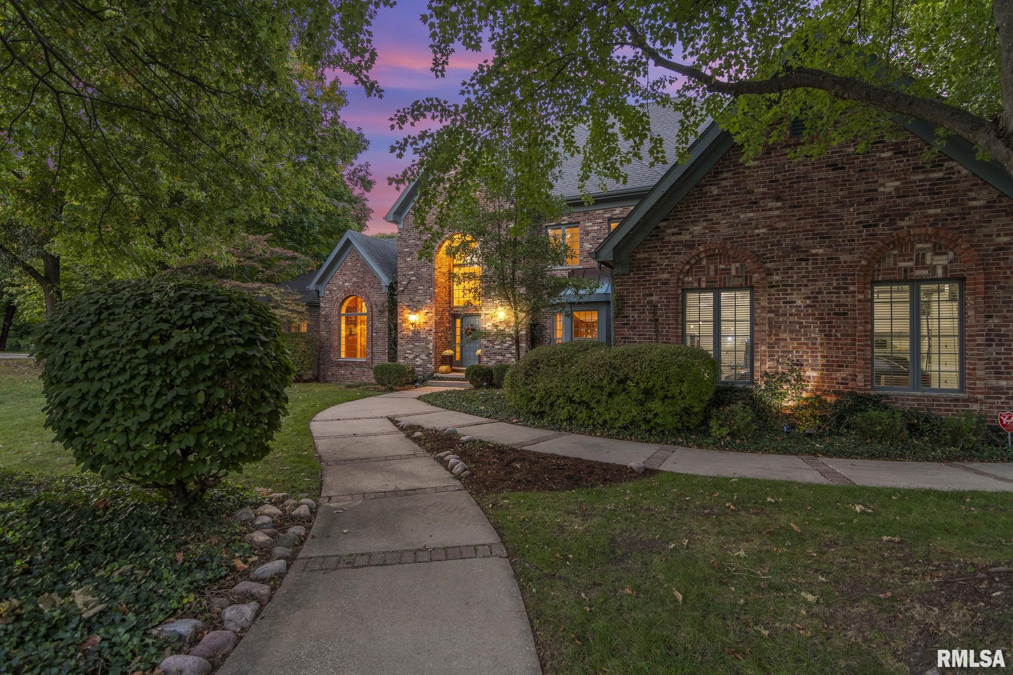 843 COVENTRY Point