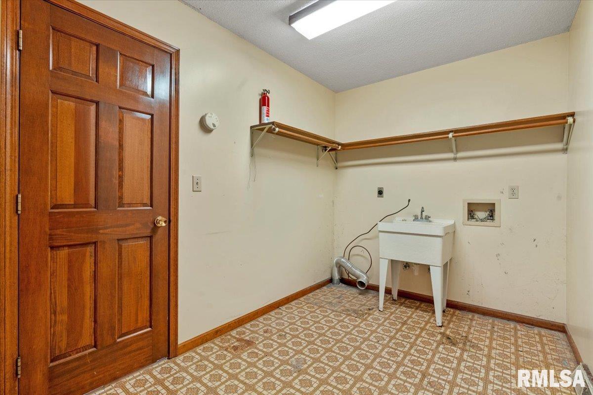 4132 Crocus Drive