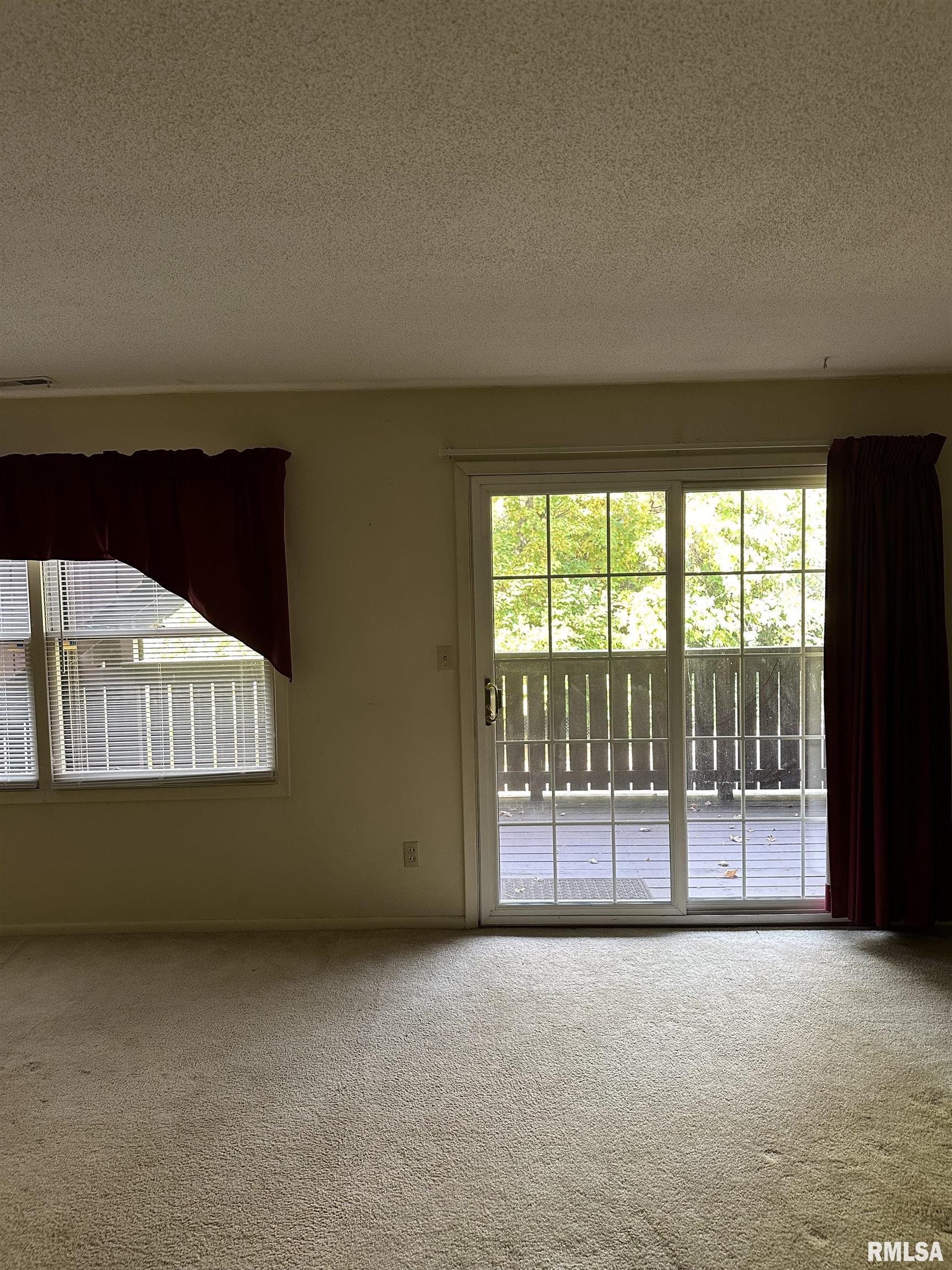 2081 W MONROE Street Unit: 2