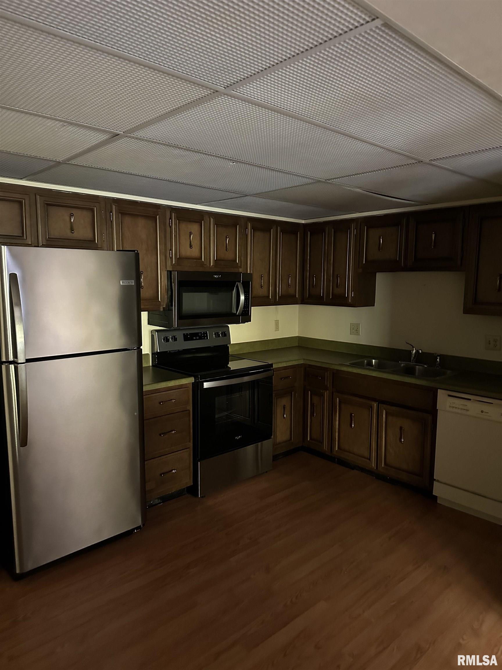 2081 W MONROE Street Unit: 2