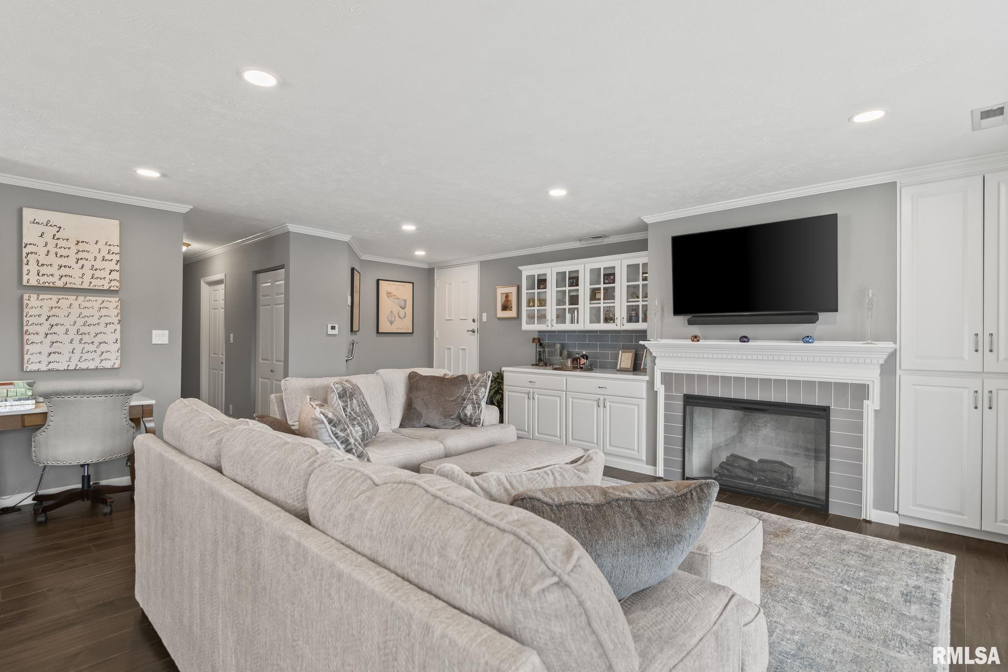 3128 Huntington Woods Drive Unit: H