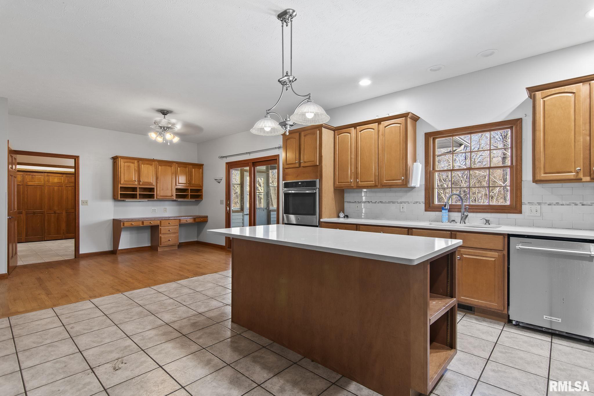 4005 Southwoods Road