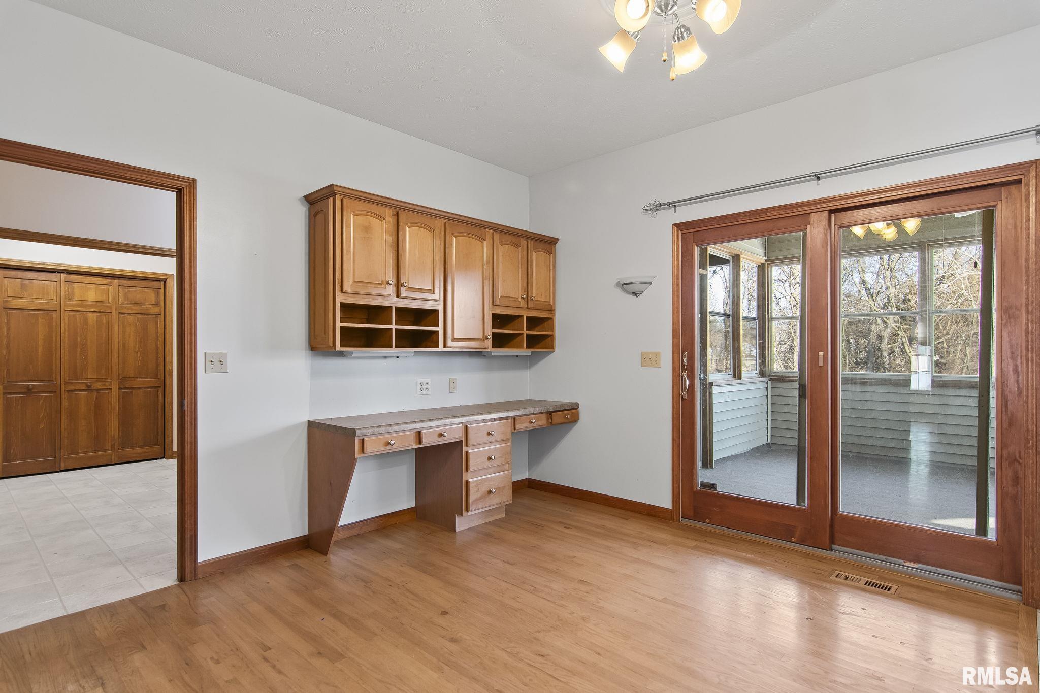 4005 Southwoods Road