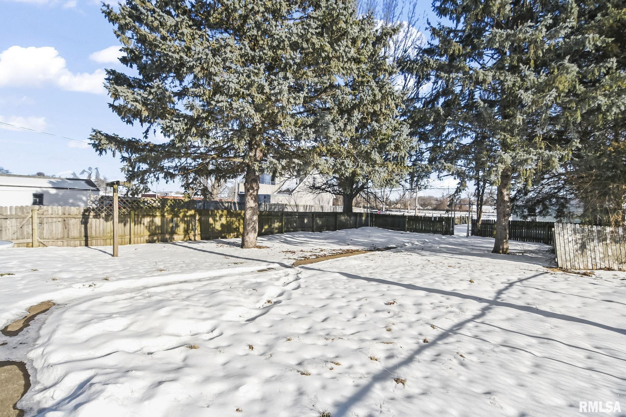 2084 PEORIA Road