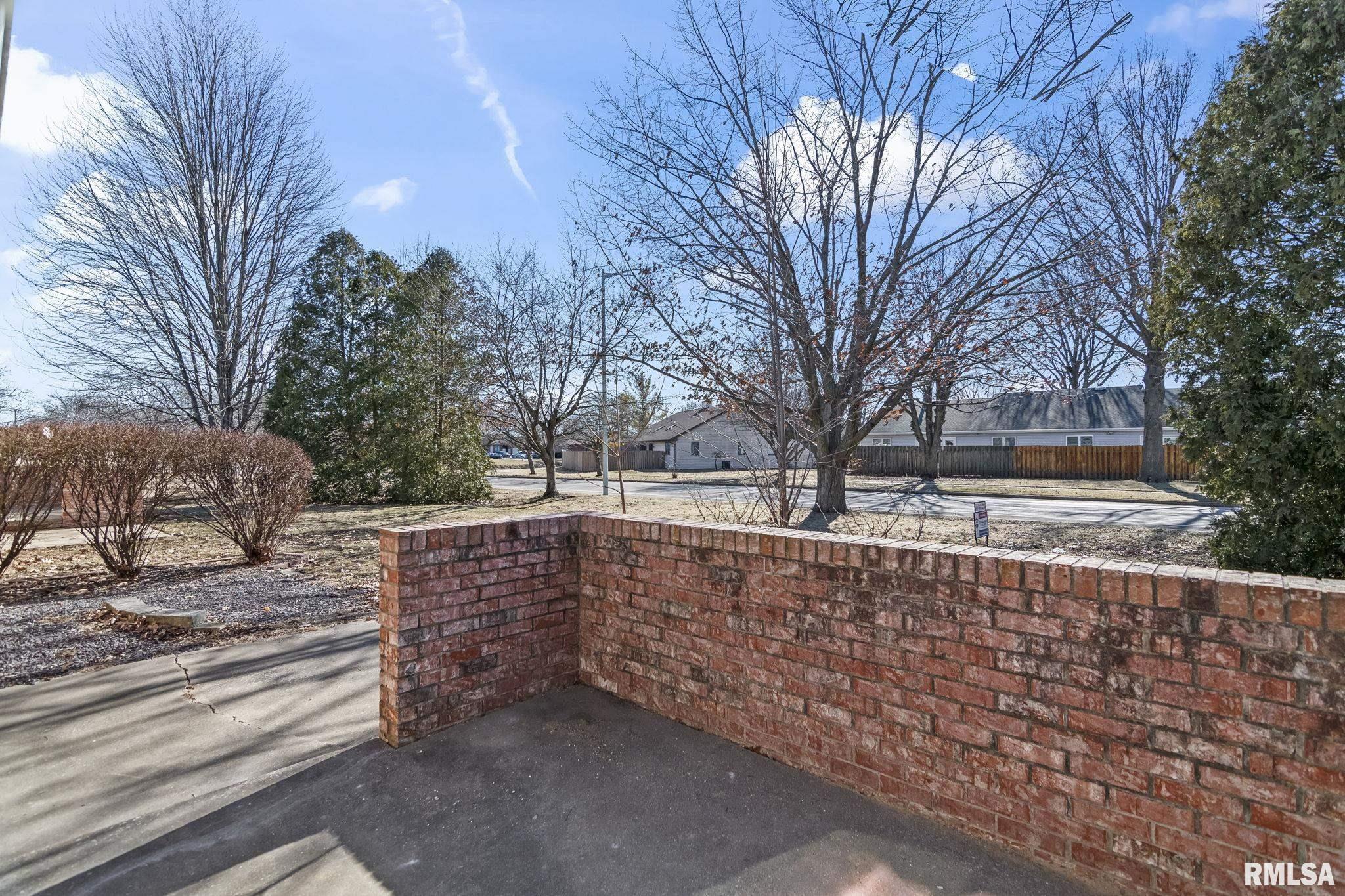 1805 S Buhr Mill Court