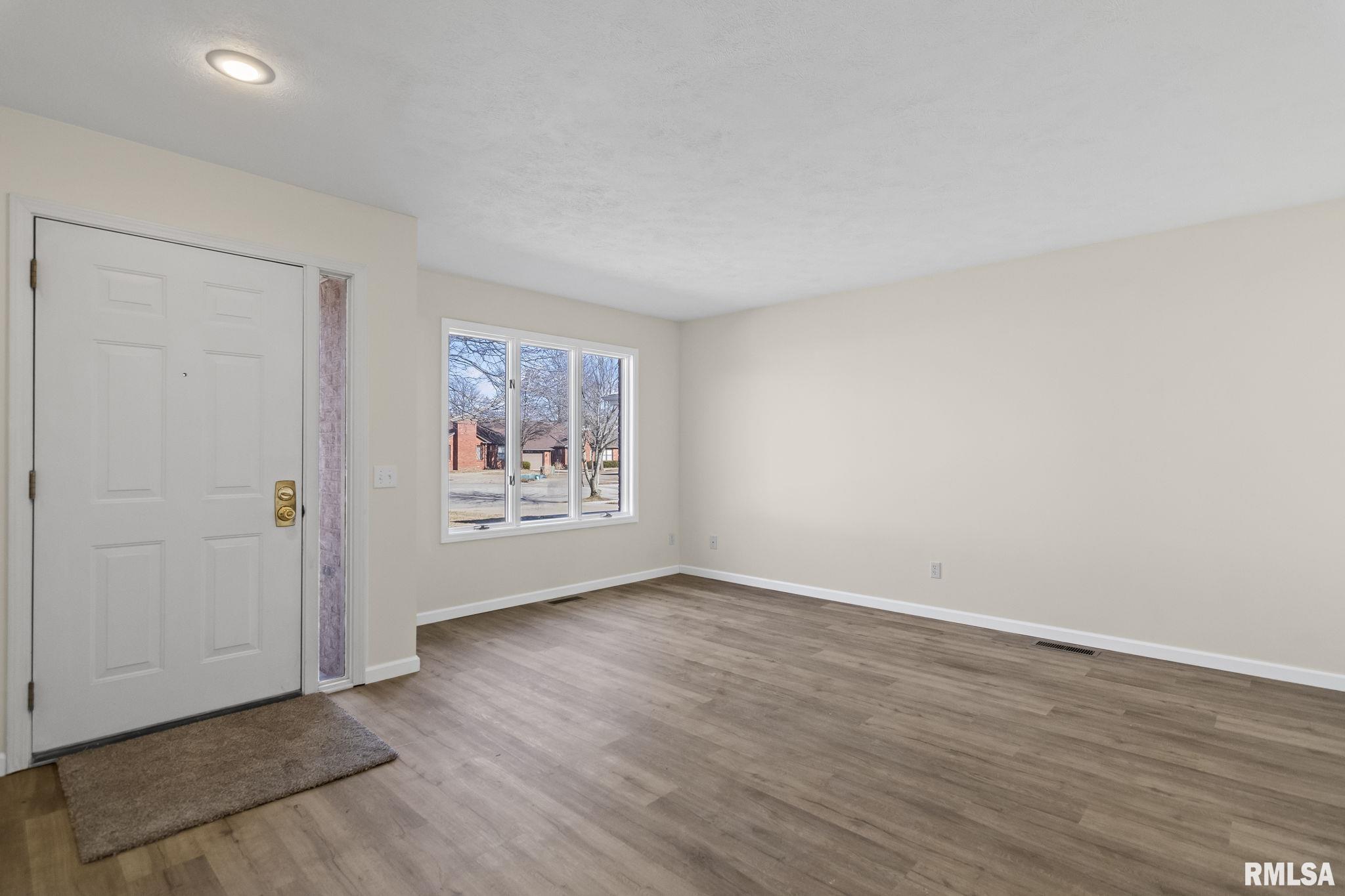 1805 S Buhr Mill Court