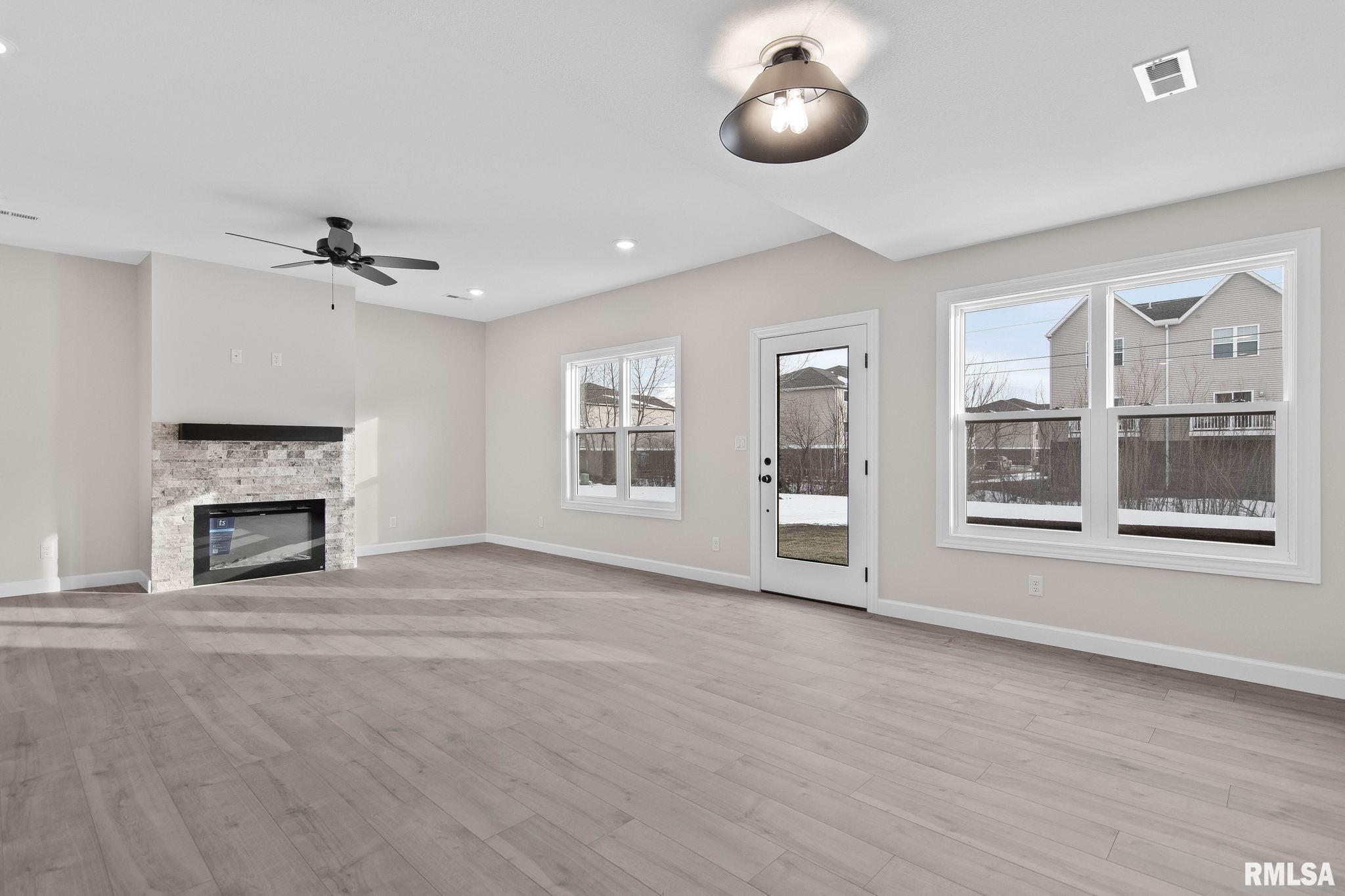 4234 WESTGATE Drive