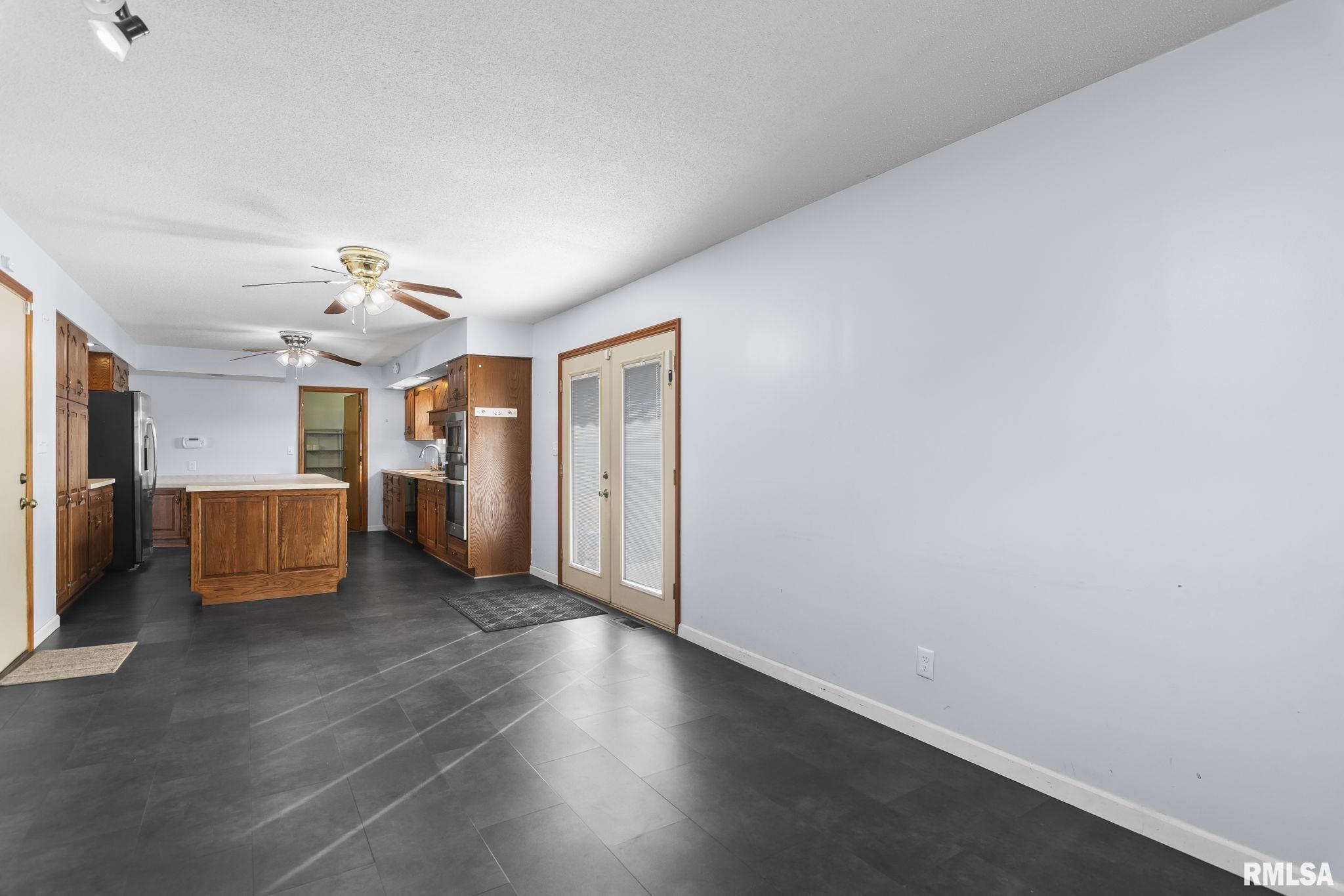 6 ANDOVER Drive