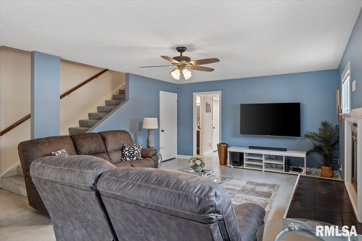 58 COUNTRY Place Unit: 58