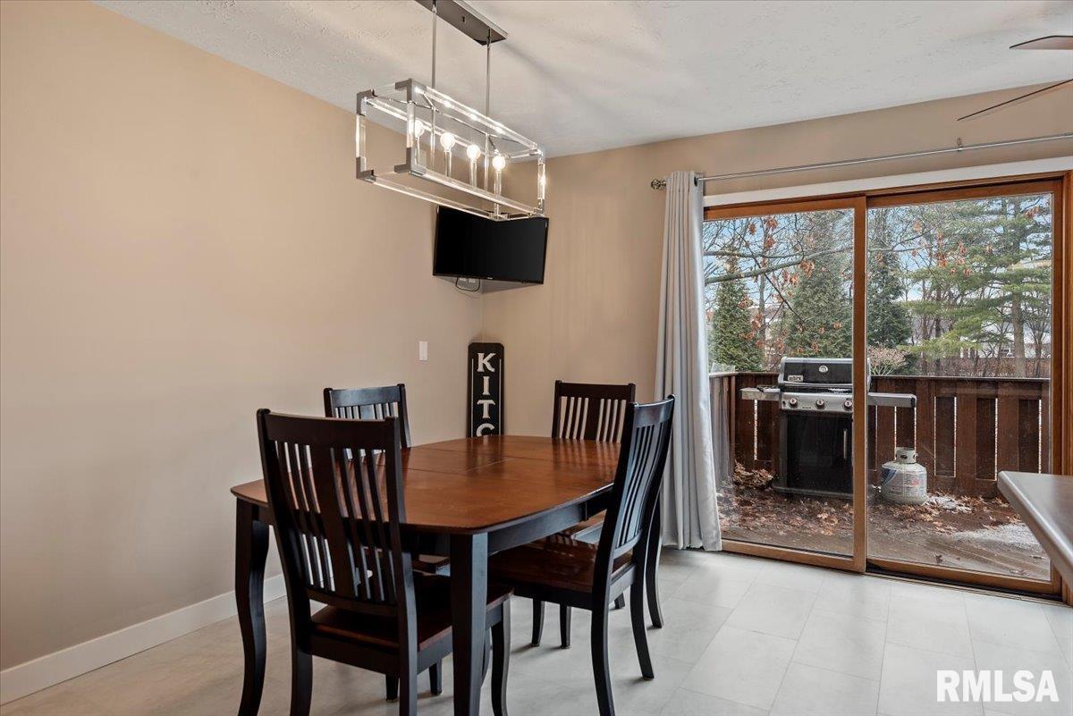 58 COUNTRY Place Unit: 58