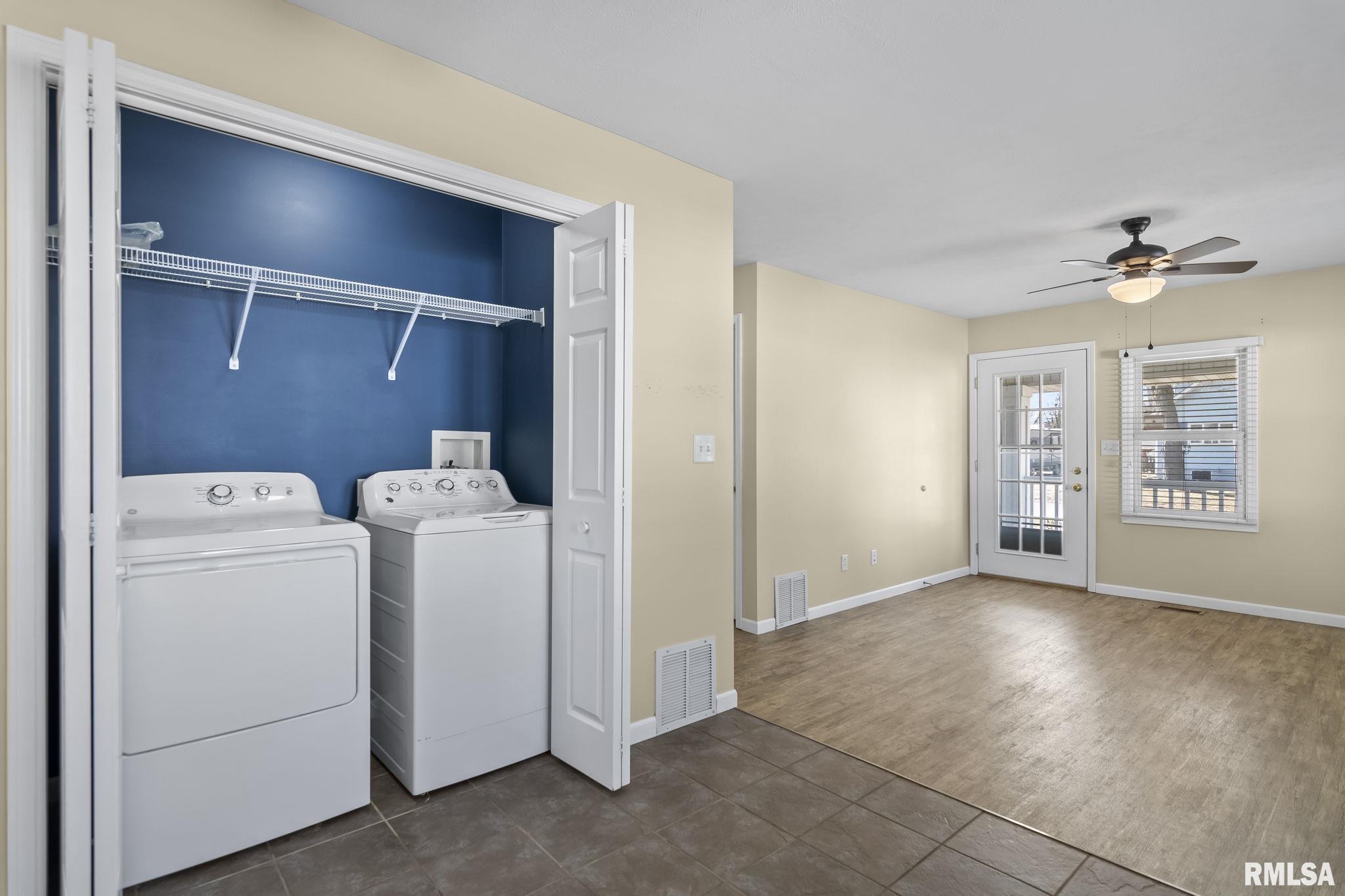 3300 S 4TH Street