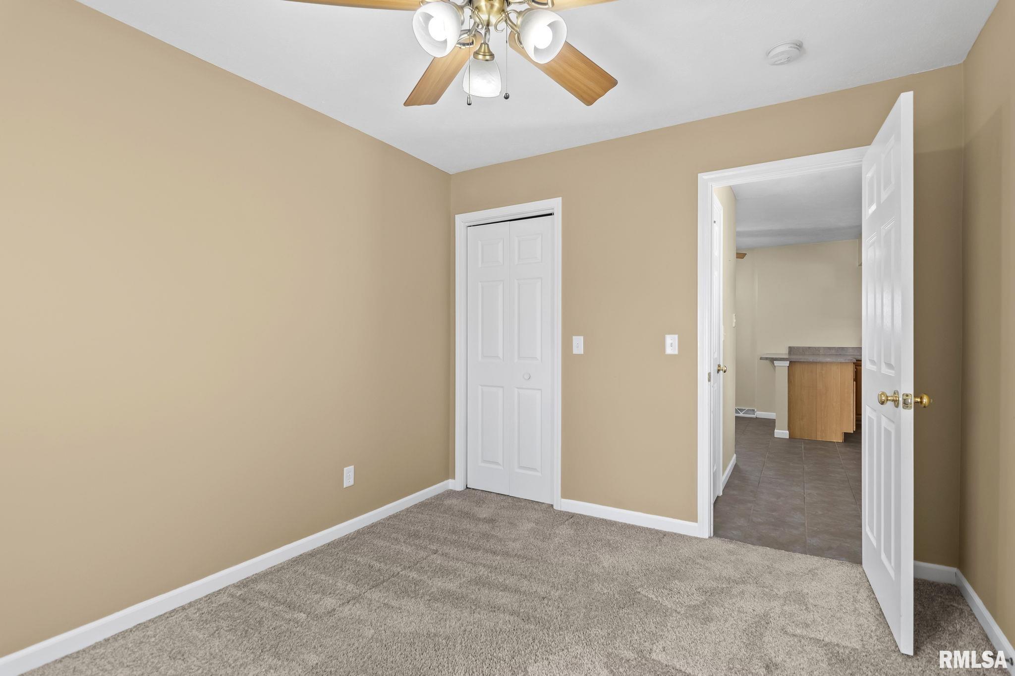 3300 S 4TH Street