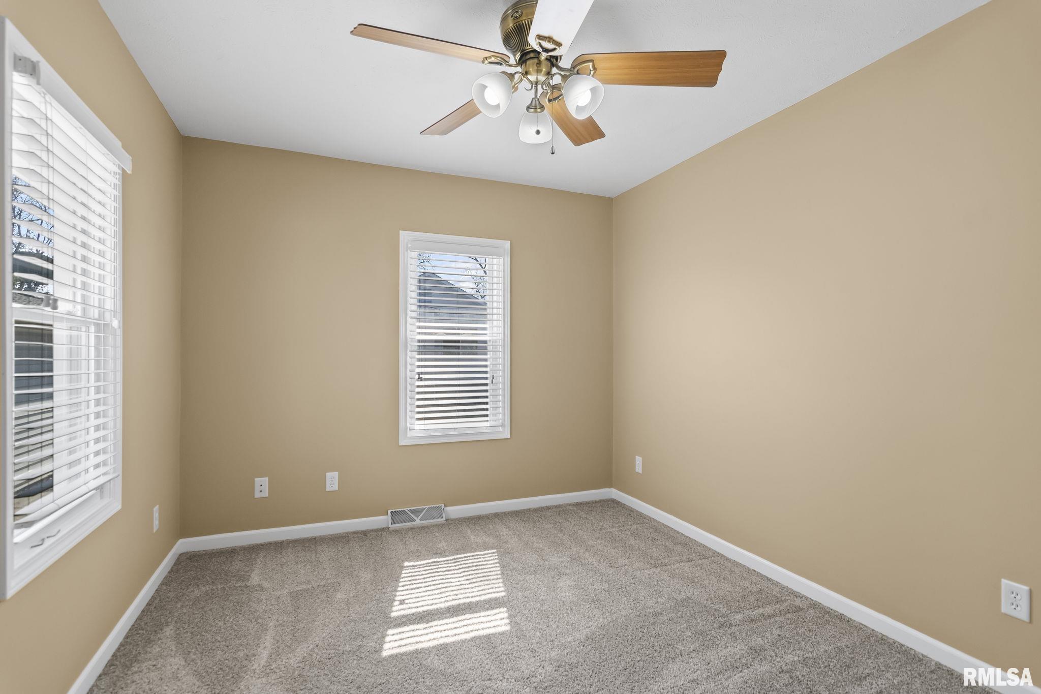 3300 S 4TH Street