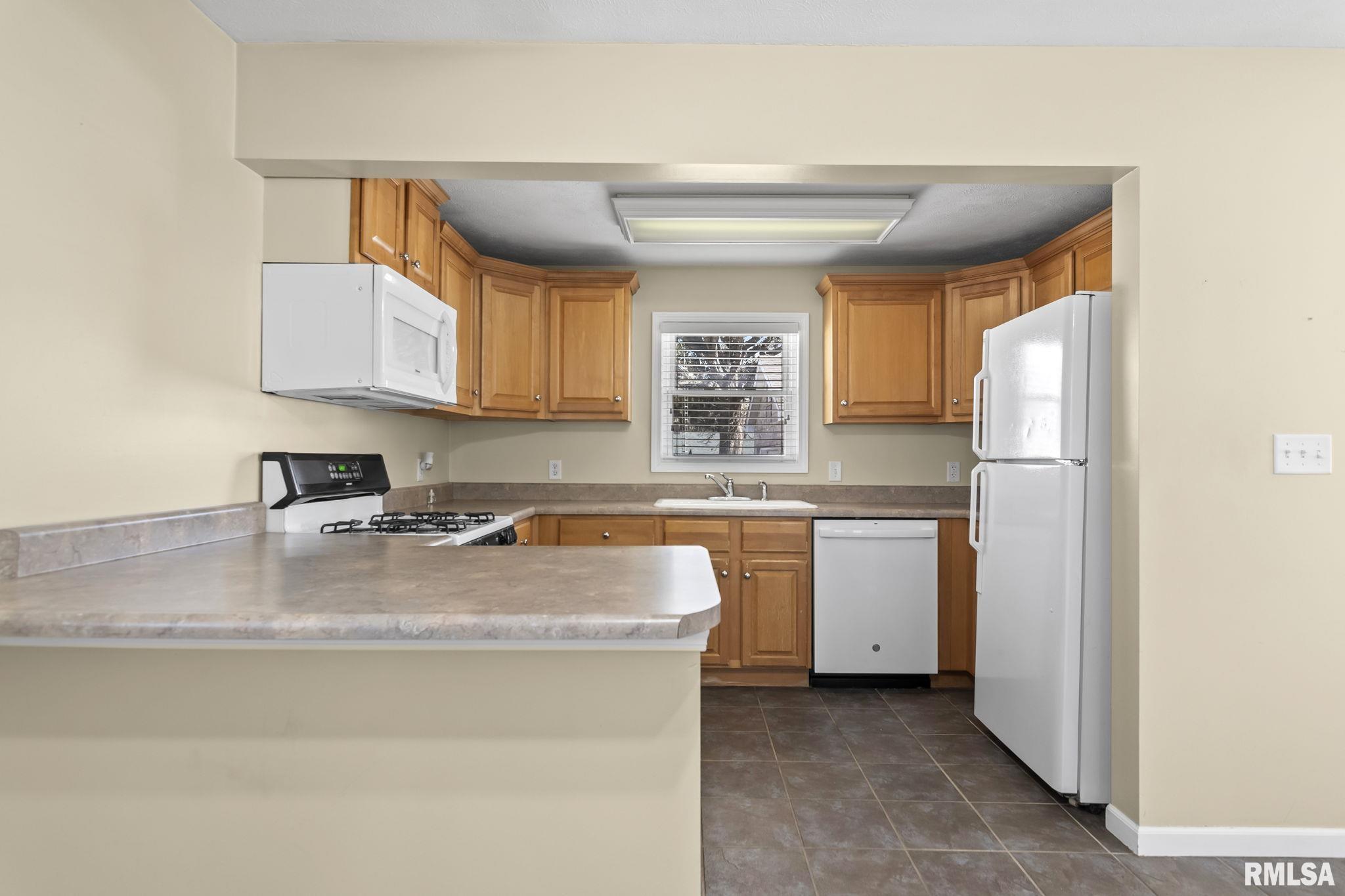 3300 S 4TH Street