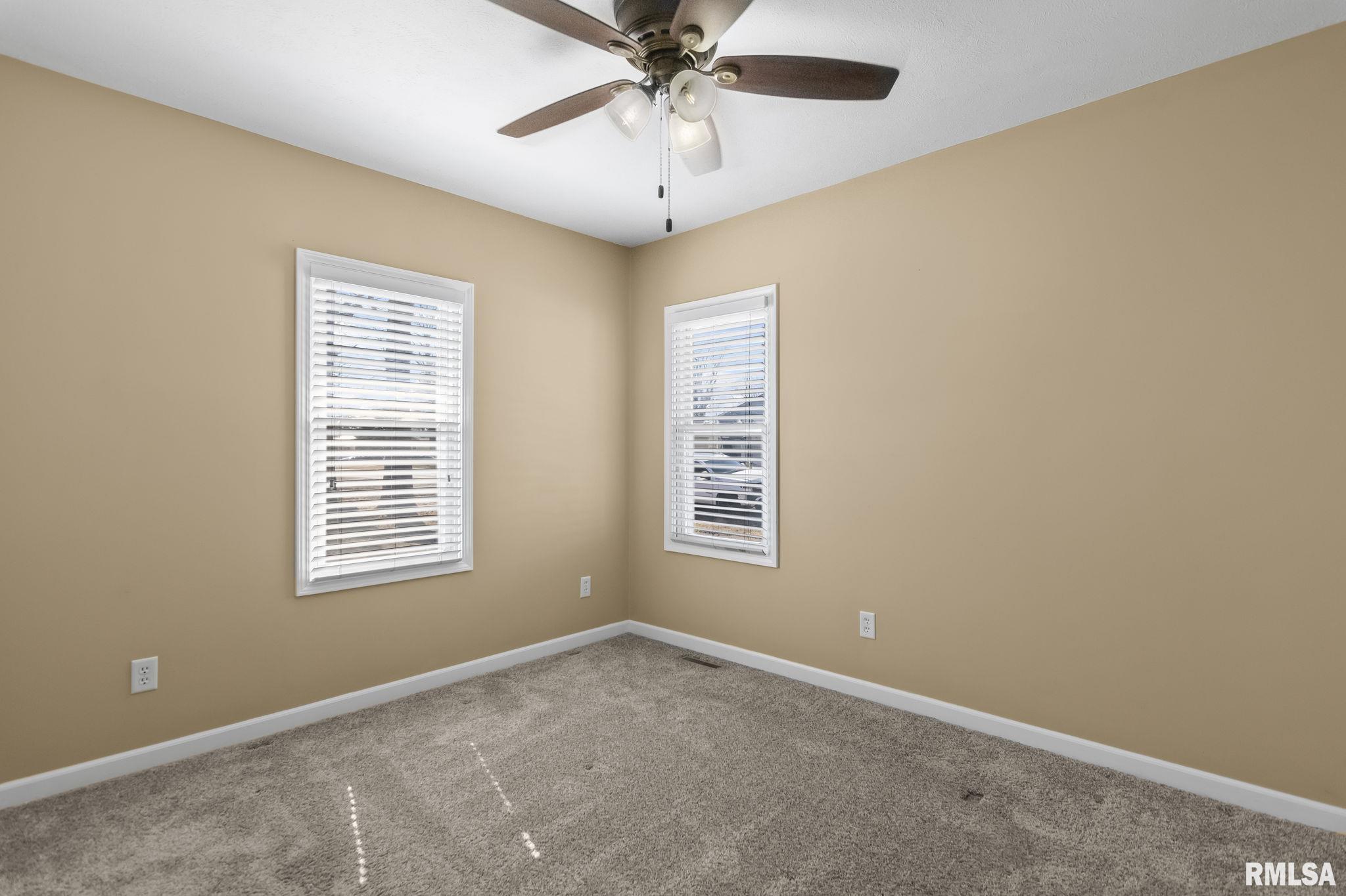 3300 S 4TH Street