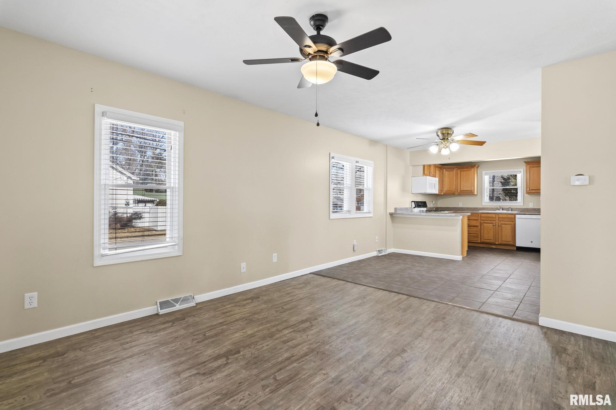 3300 S 4TH Street