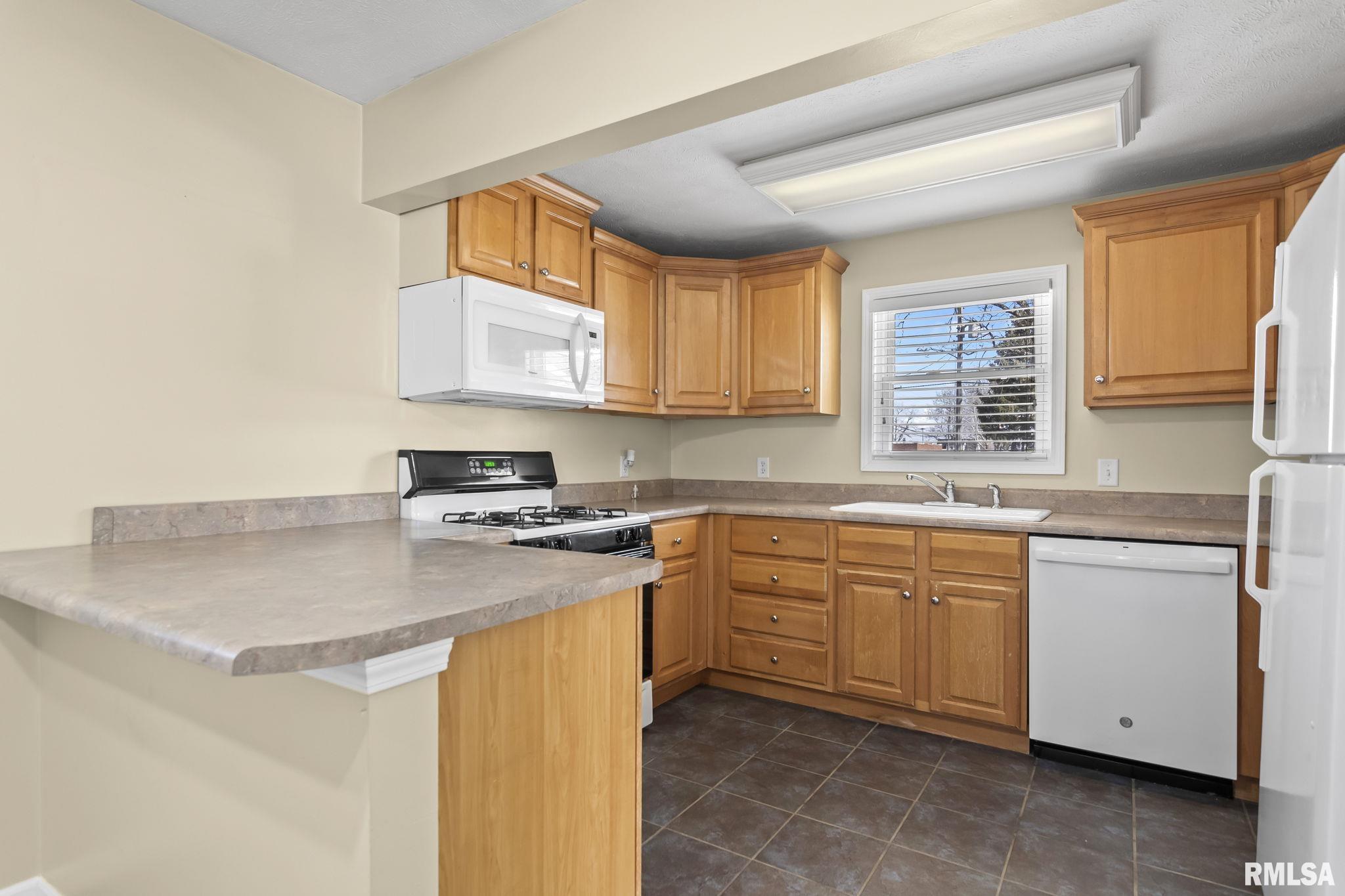 3300 S 4TH Street