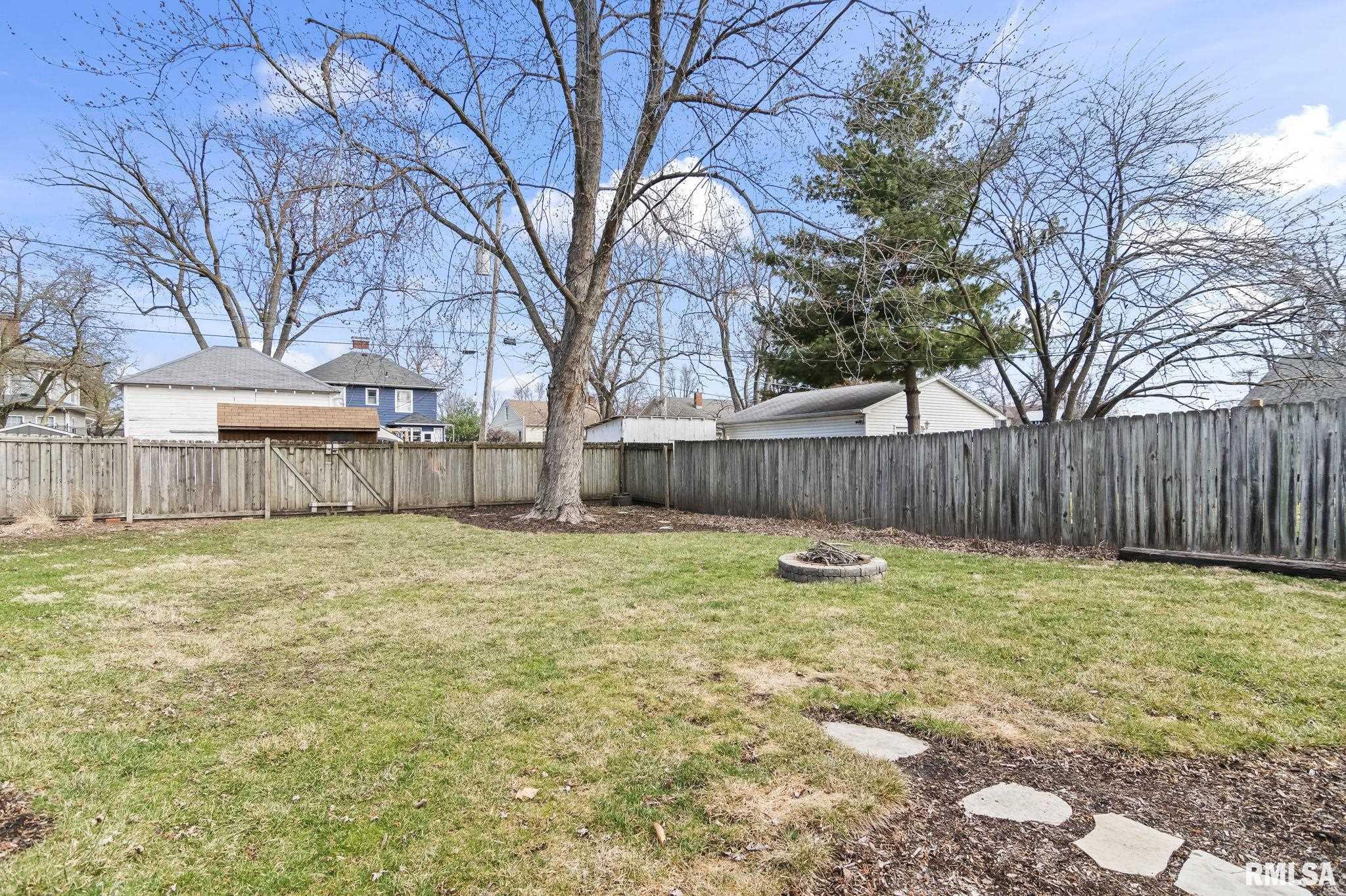 309 E Harpole Street