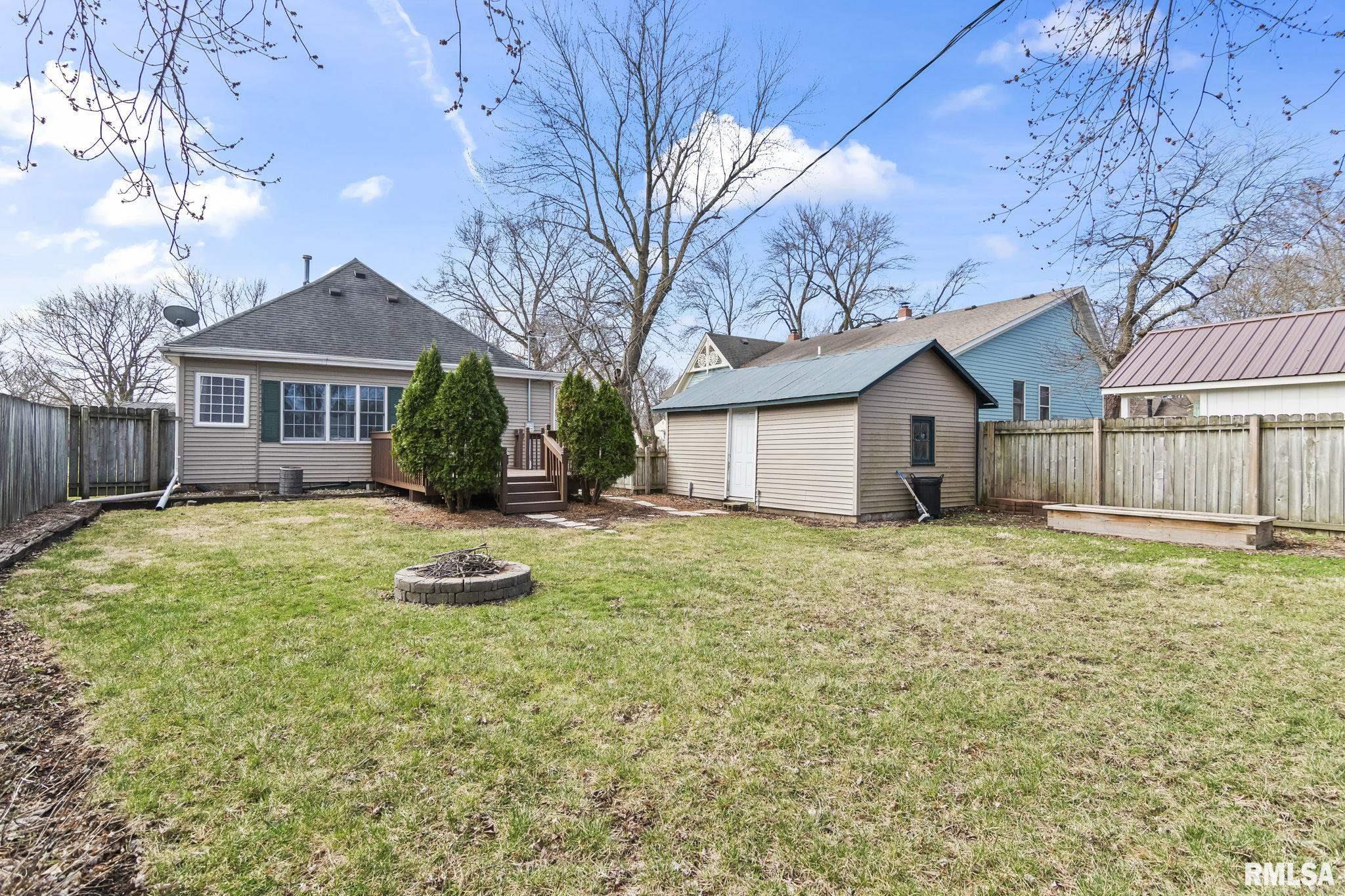 309 E Harpole Street
