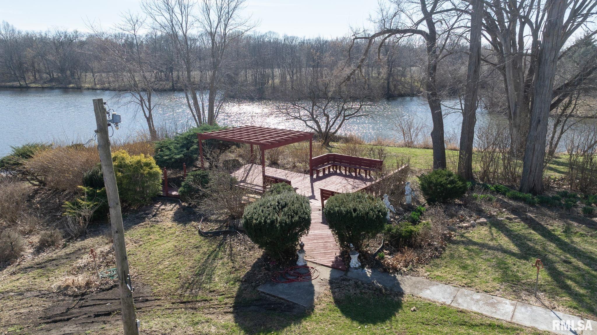 570 W ANDREW Road