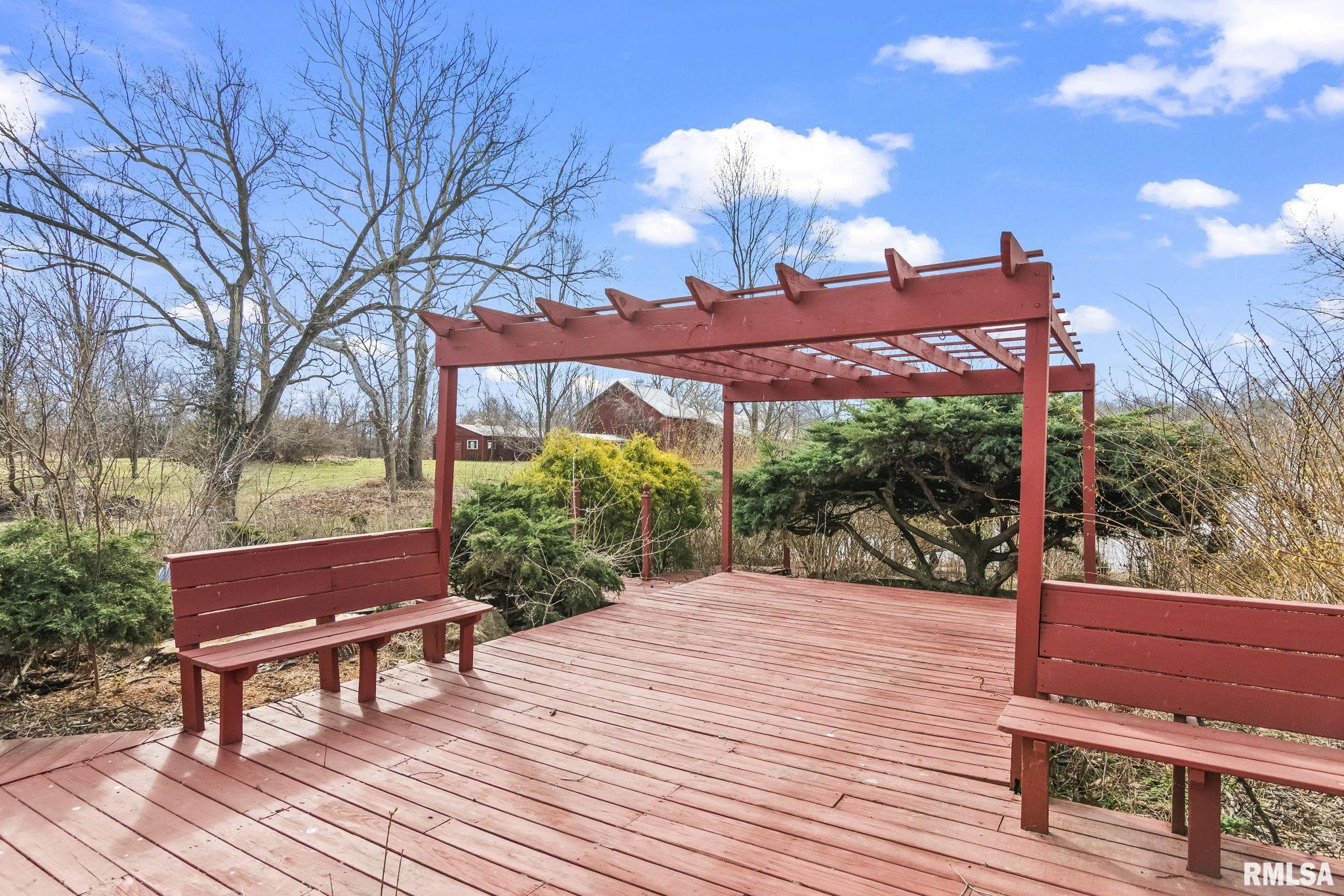 570 W ANDREW Road