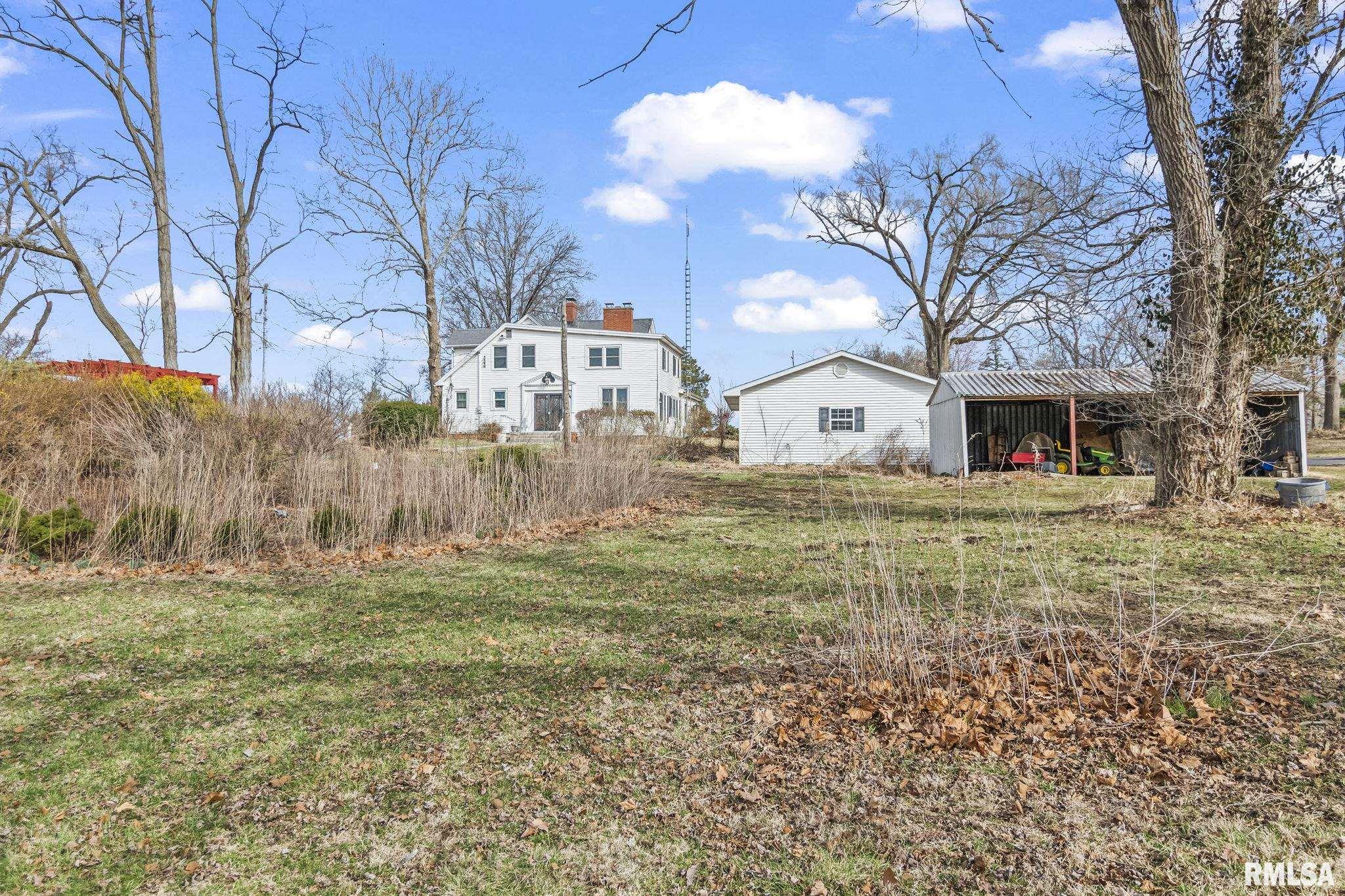 570 W ANDREW Road
