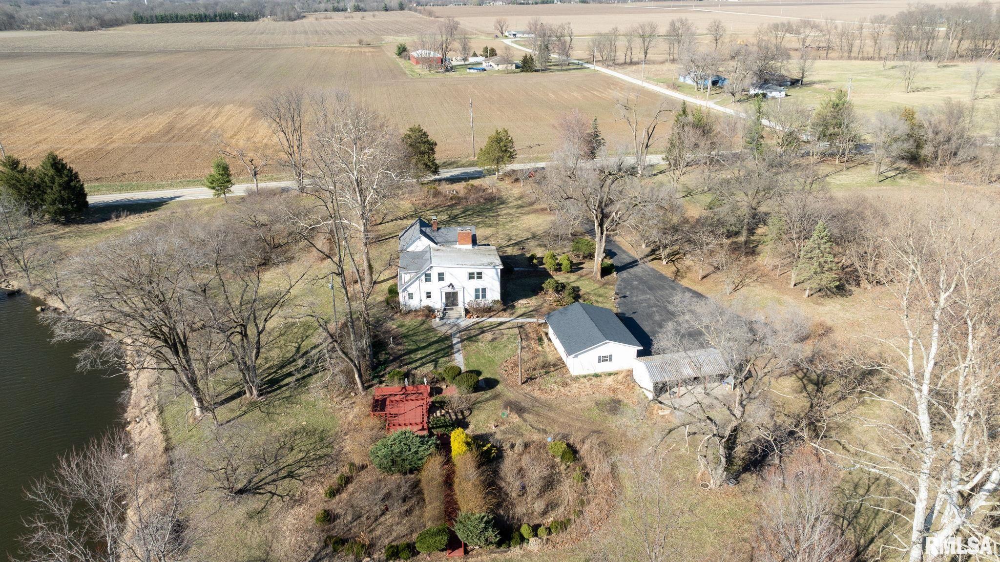 570 W ANDREW Road