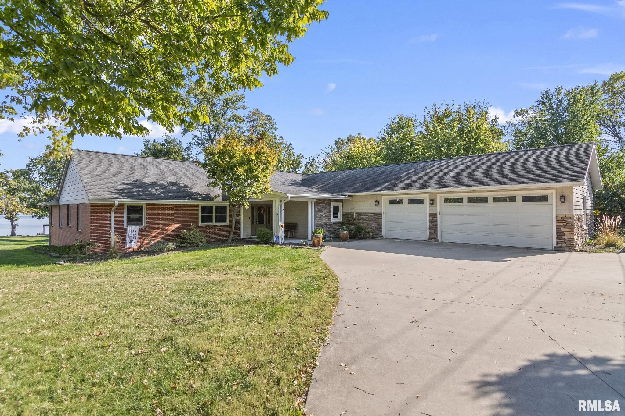 108 E Hazel Dell Lane