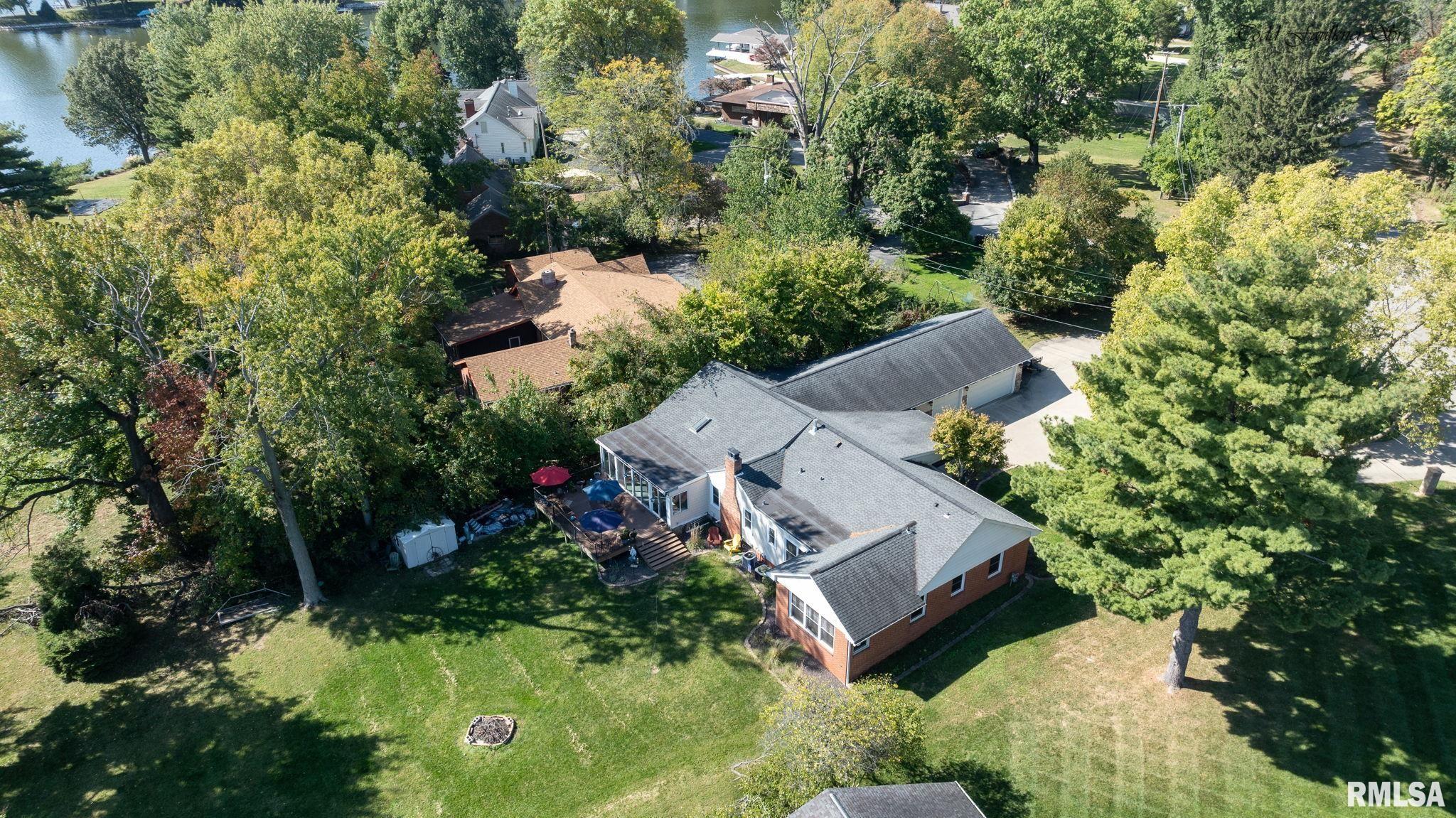 108 E Hazel Dell Lane