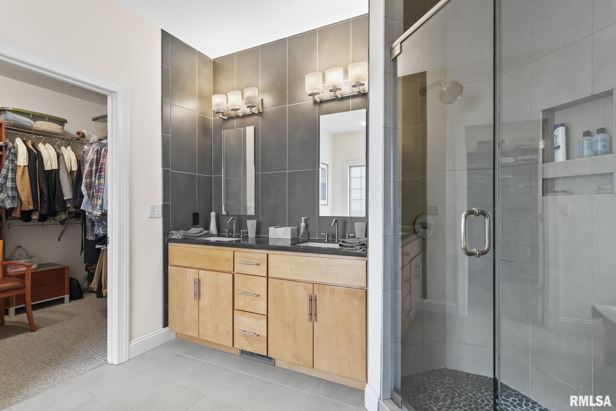 3113 Ironoak Circle