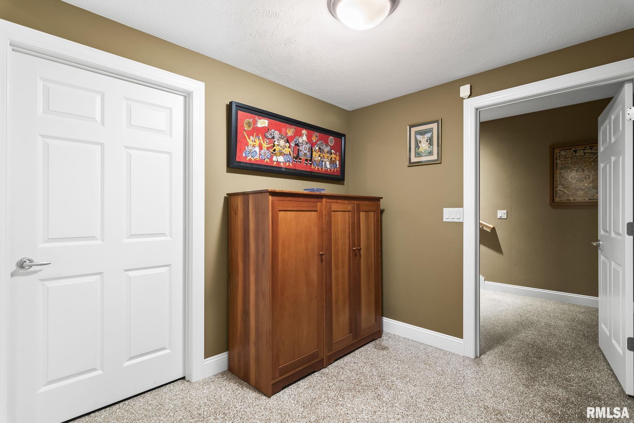 3113 Ironoak Circle
