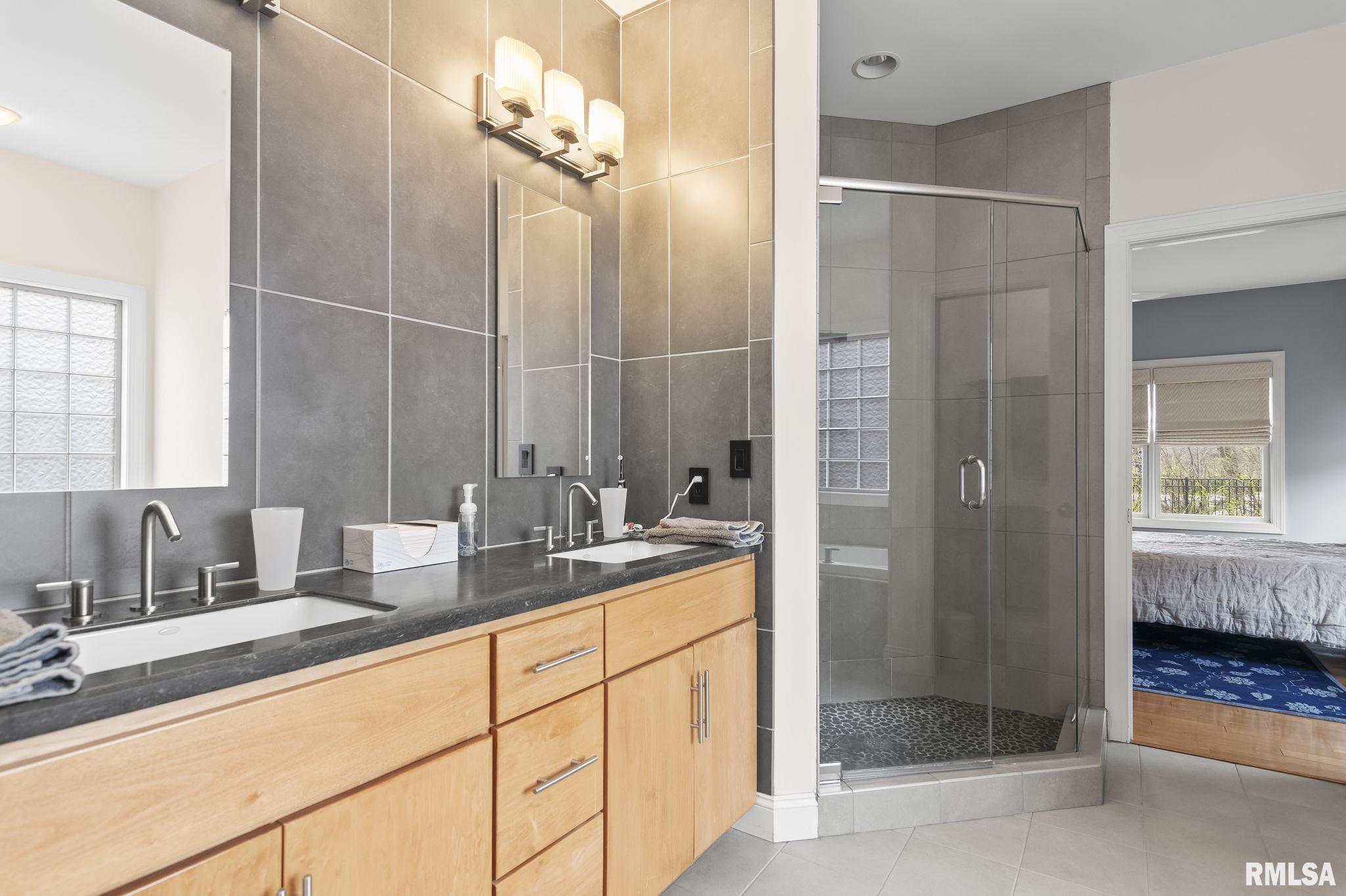 3113 Ironoak Circle