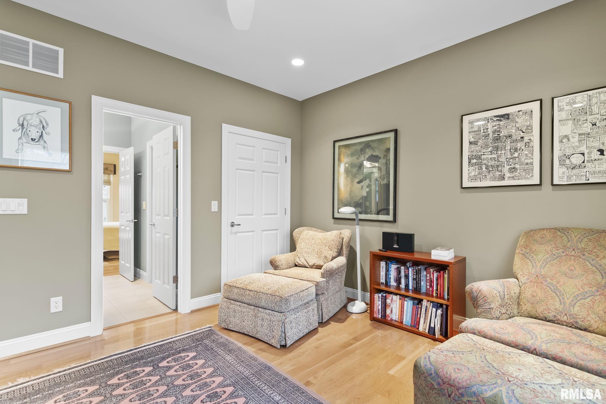 3113 Ironoak Circle