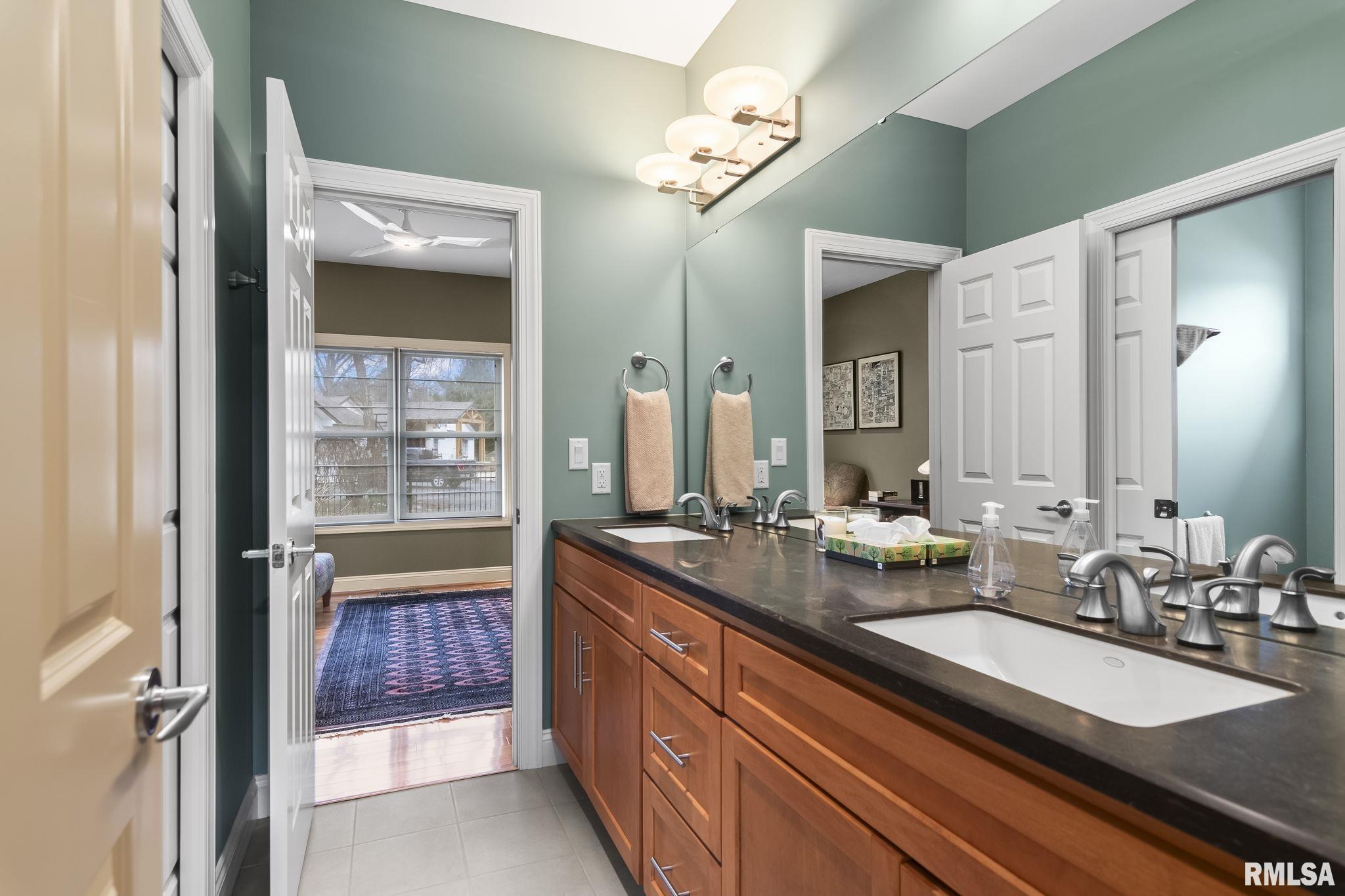 3113 Ironoak Circle