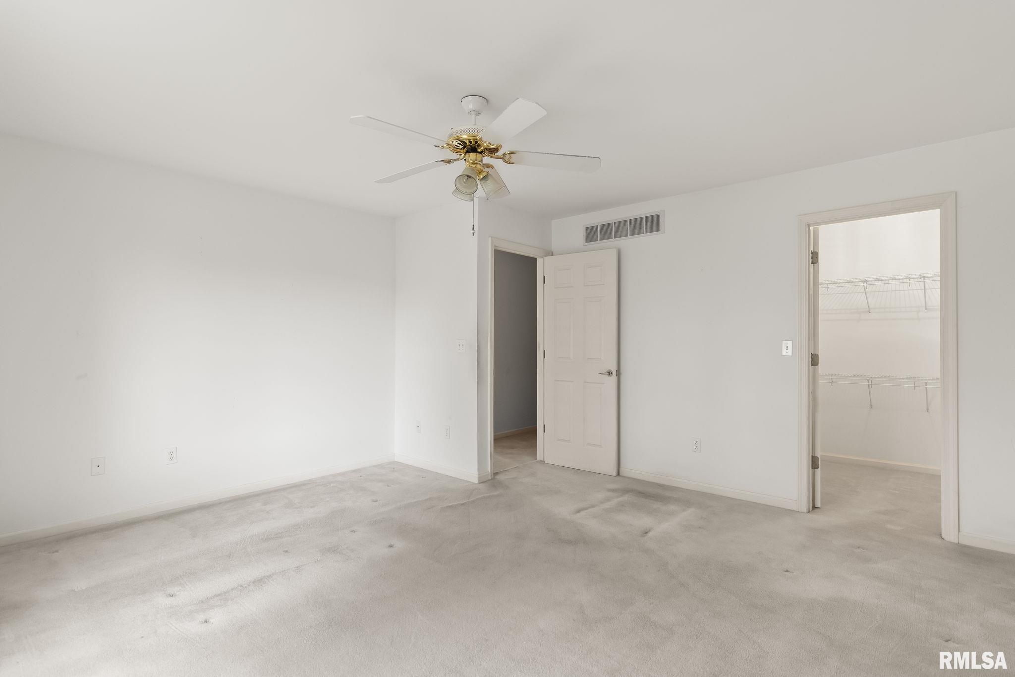 5000 EAGLE RIDGE Drive