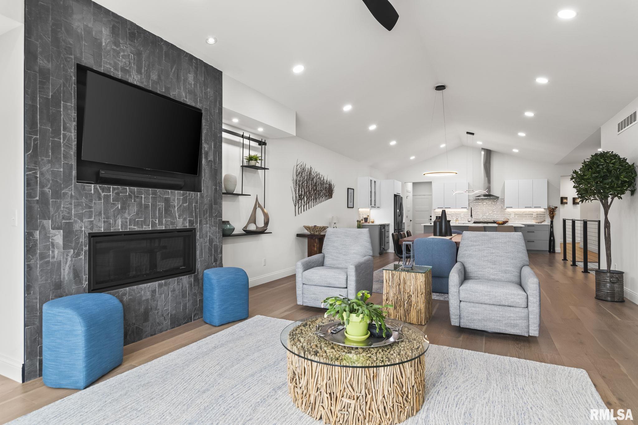 321 Harbor Point Place