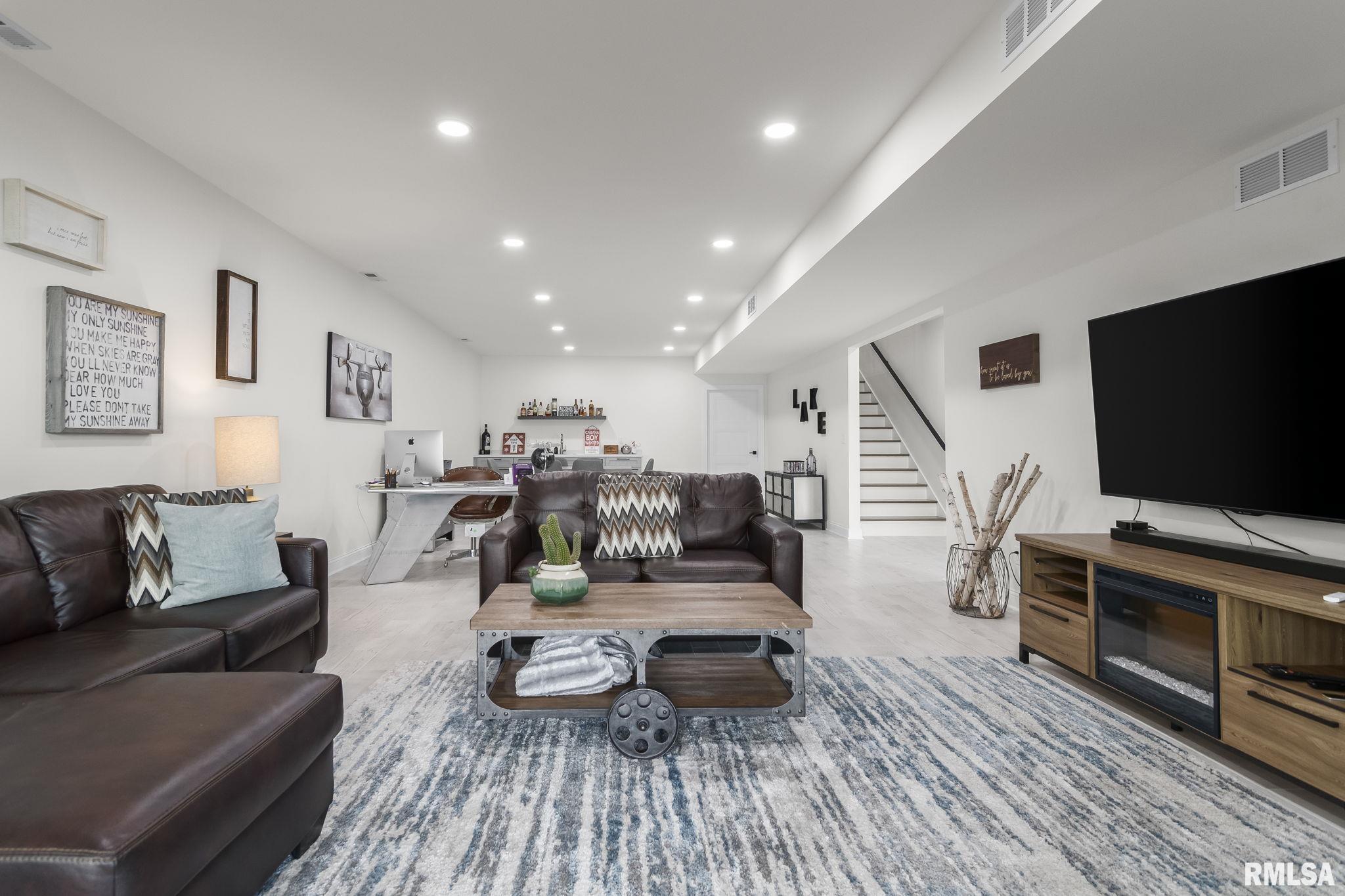 321 Harbor Point Place
