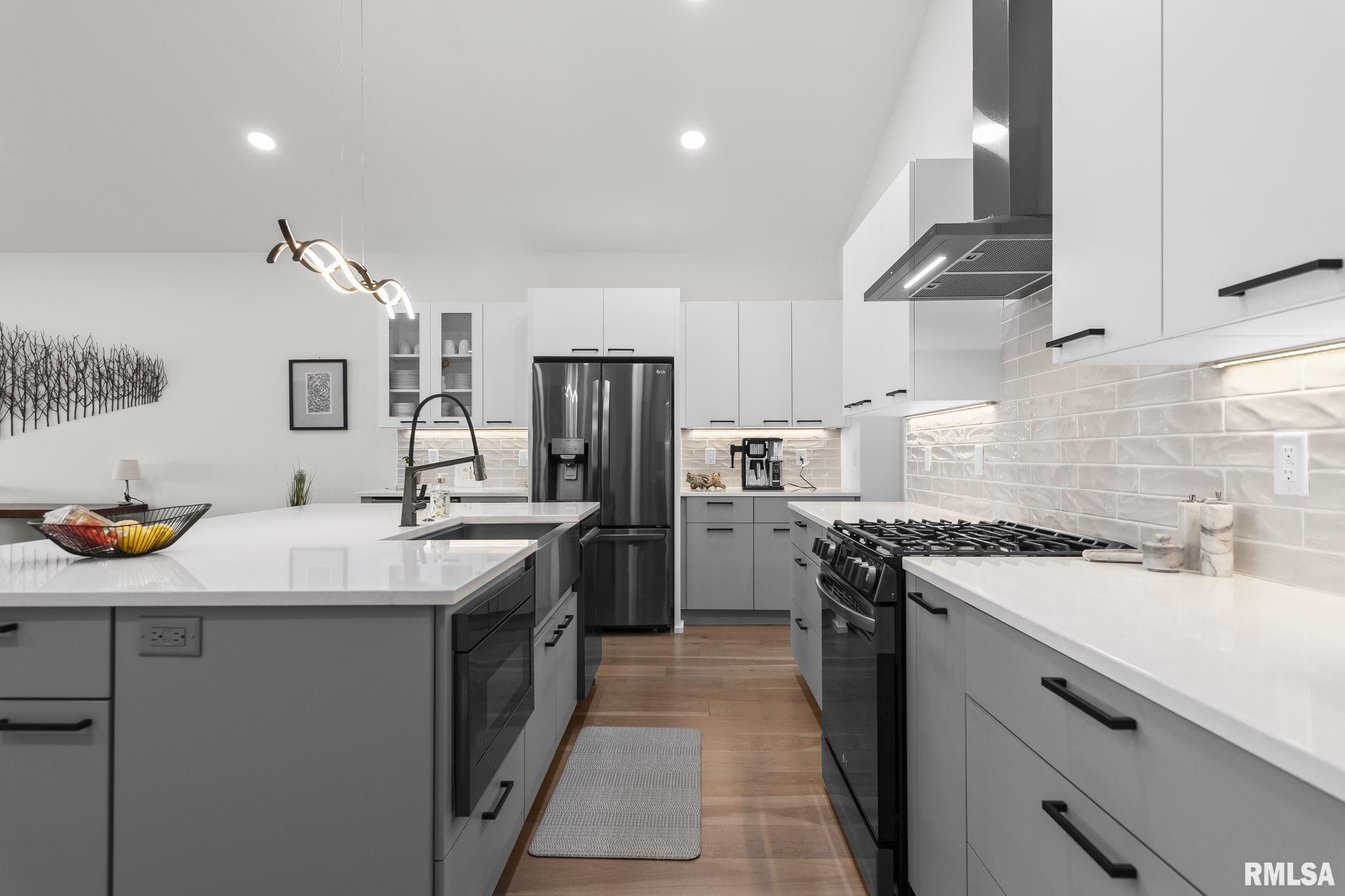 321 Harbor Point Place