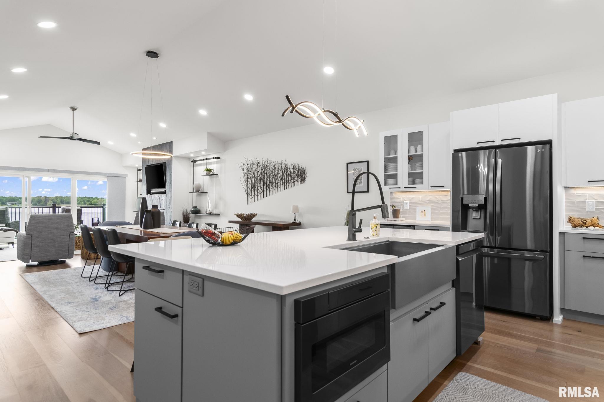 321 Harbor Point Place