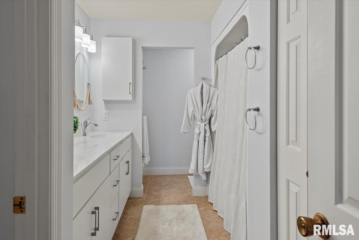 3124 Huntington Woods Drive Unit: D