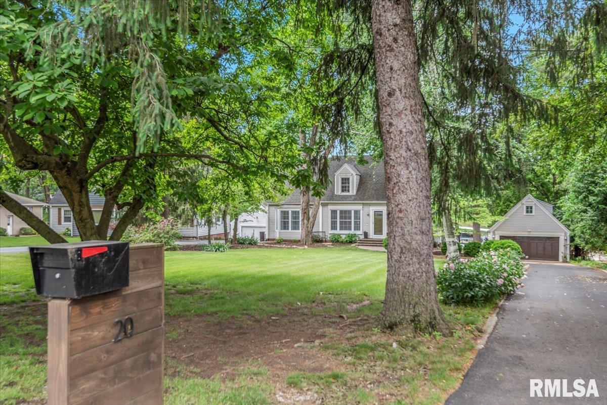 20 East Hazel Dell Lane