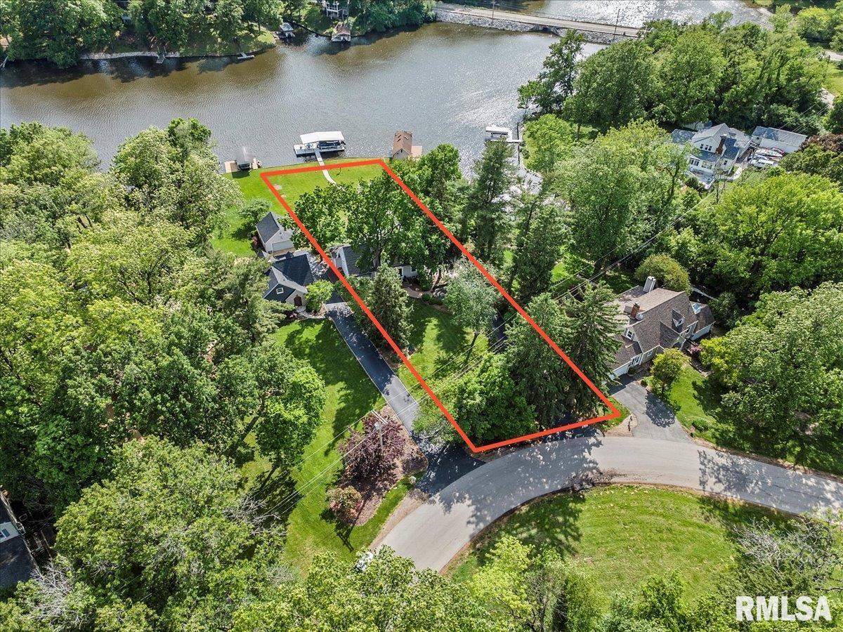20 East Hazel Dell Lane
